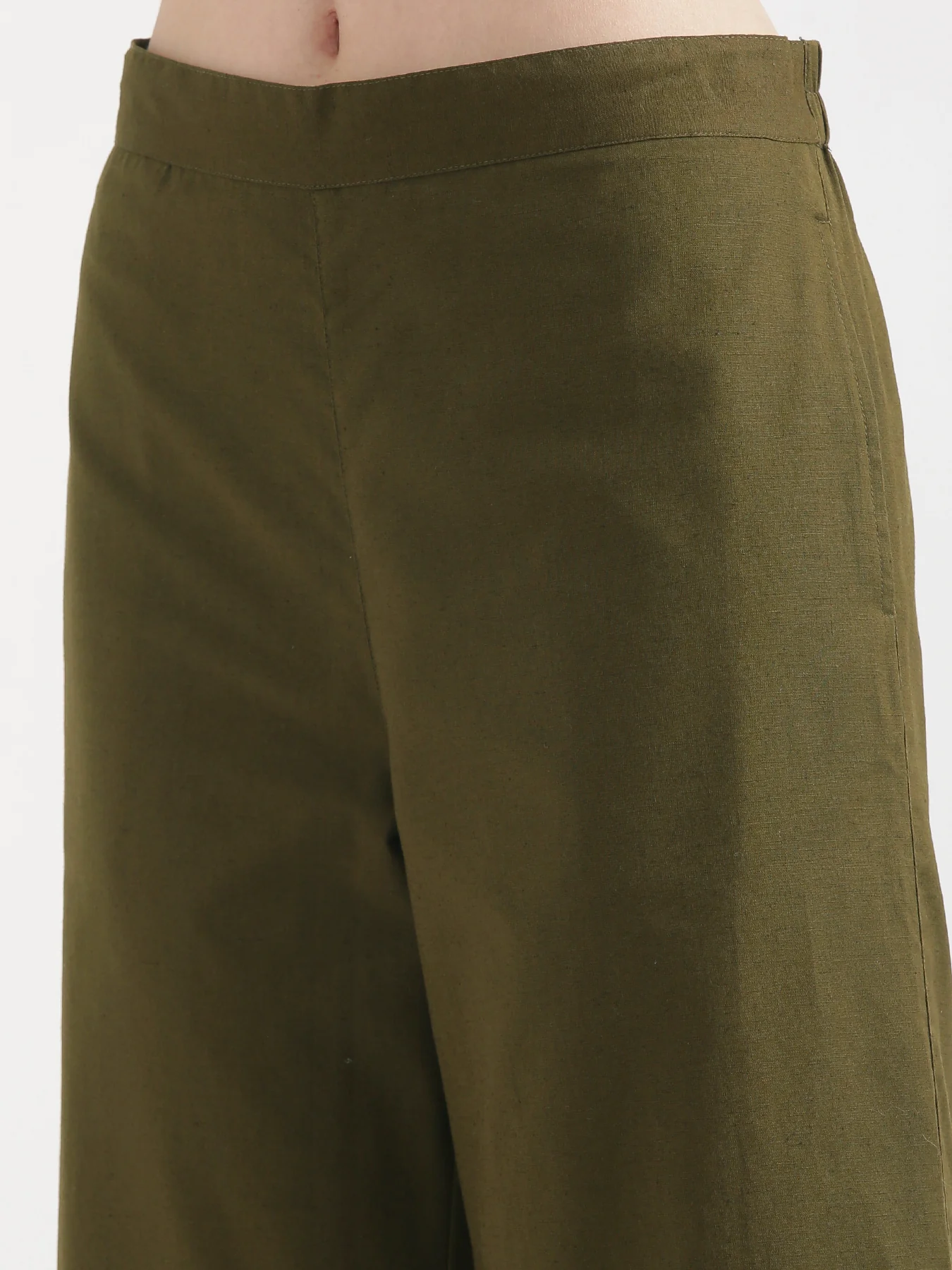 Women Olive Green Airy Linen Wide Leg Pant - Image 9