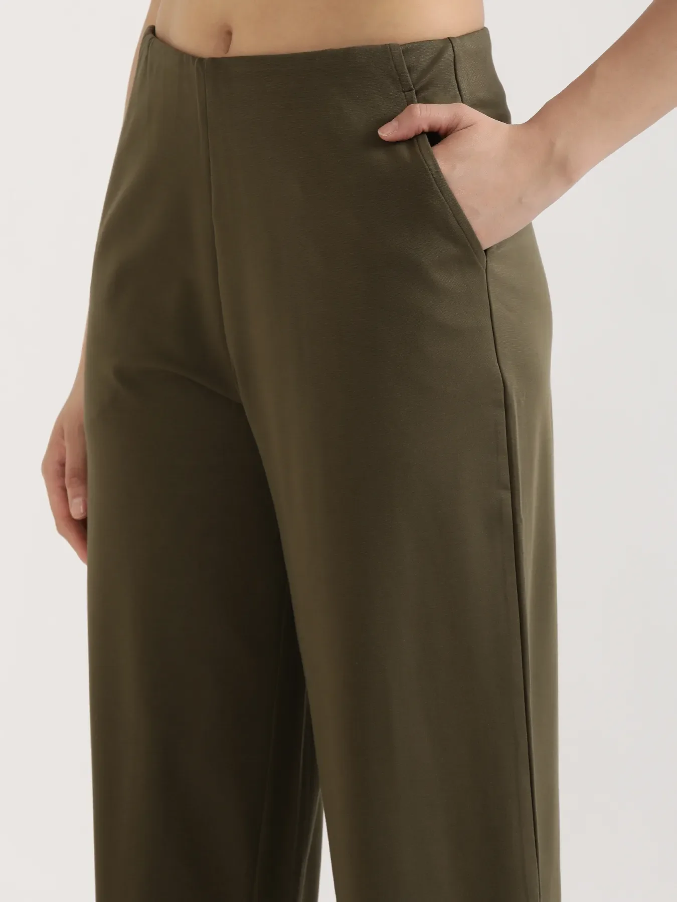 Women Olive Green Wide Leg Pants - Image 5