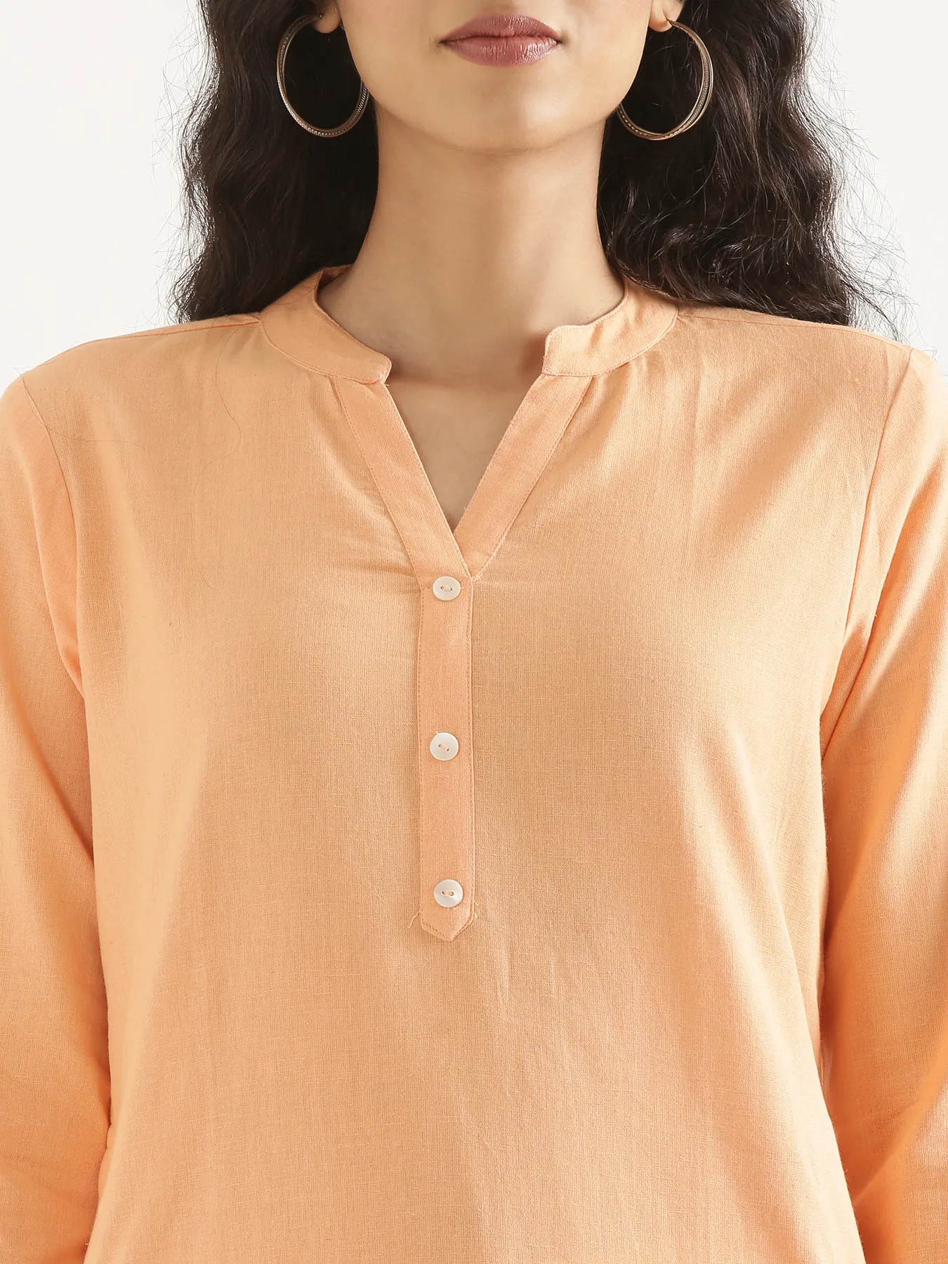 Women Peach Airy Linen Long Kurta - Image 4