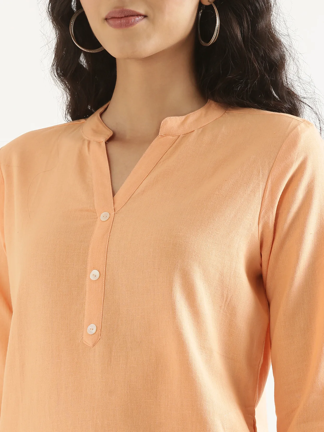 Women Peach Airy Linen Long Kurta - Image 5