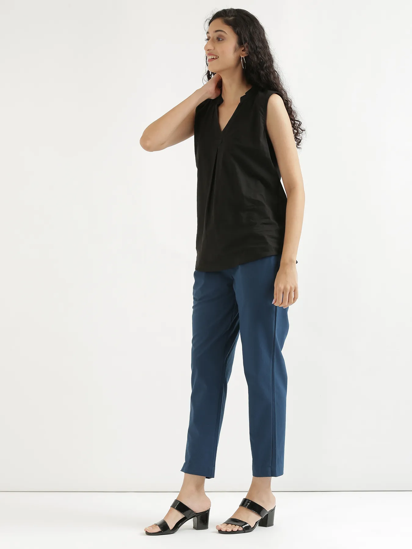 Women Peacock Blue Cotton Pant - Image 8