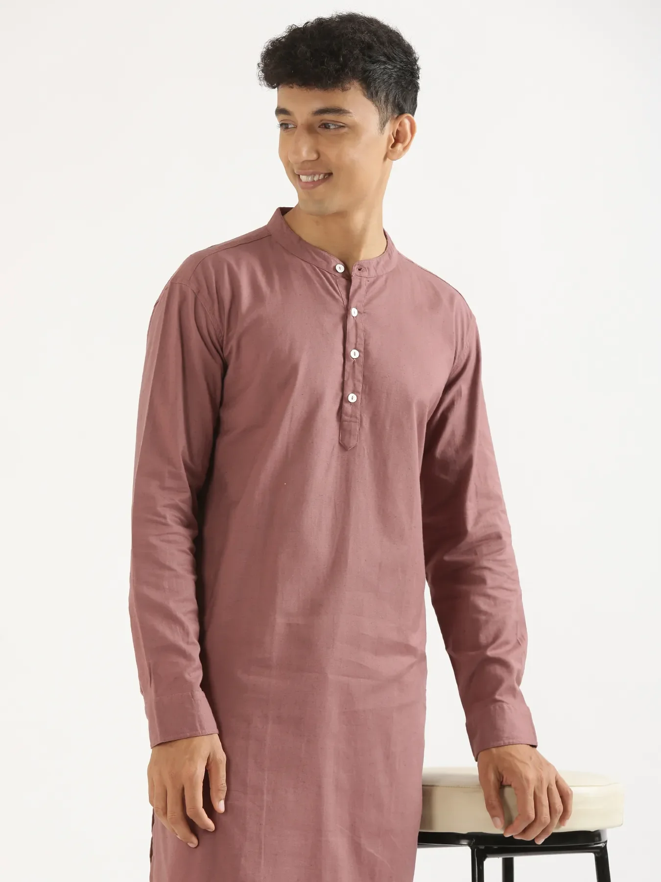 Men Rose Taupe Airy Linen Long Kurta - Image 4