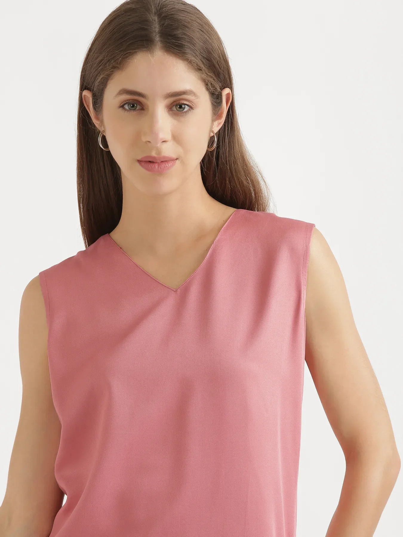 Women Rose V-Neck Sleeveless Top - Image 3