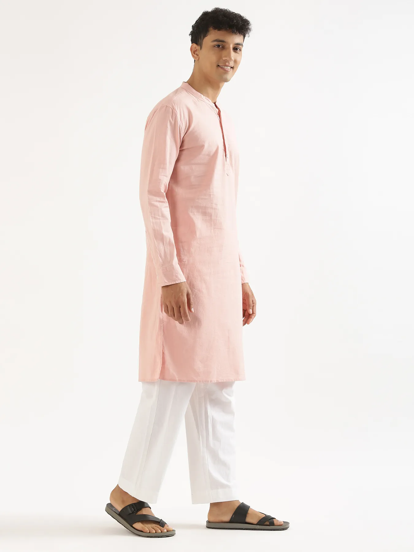 Men Salmon Pink Airy Linen Long Kurta - Image 2