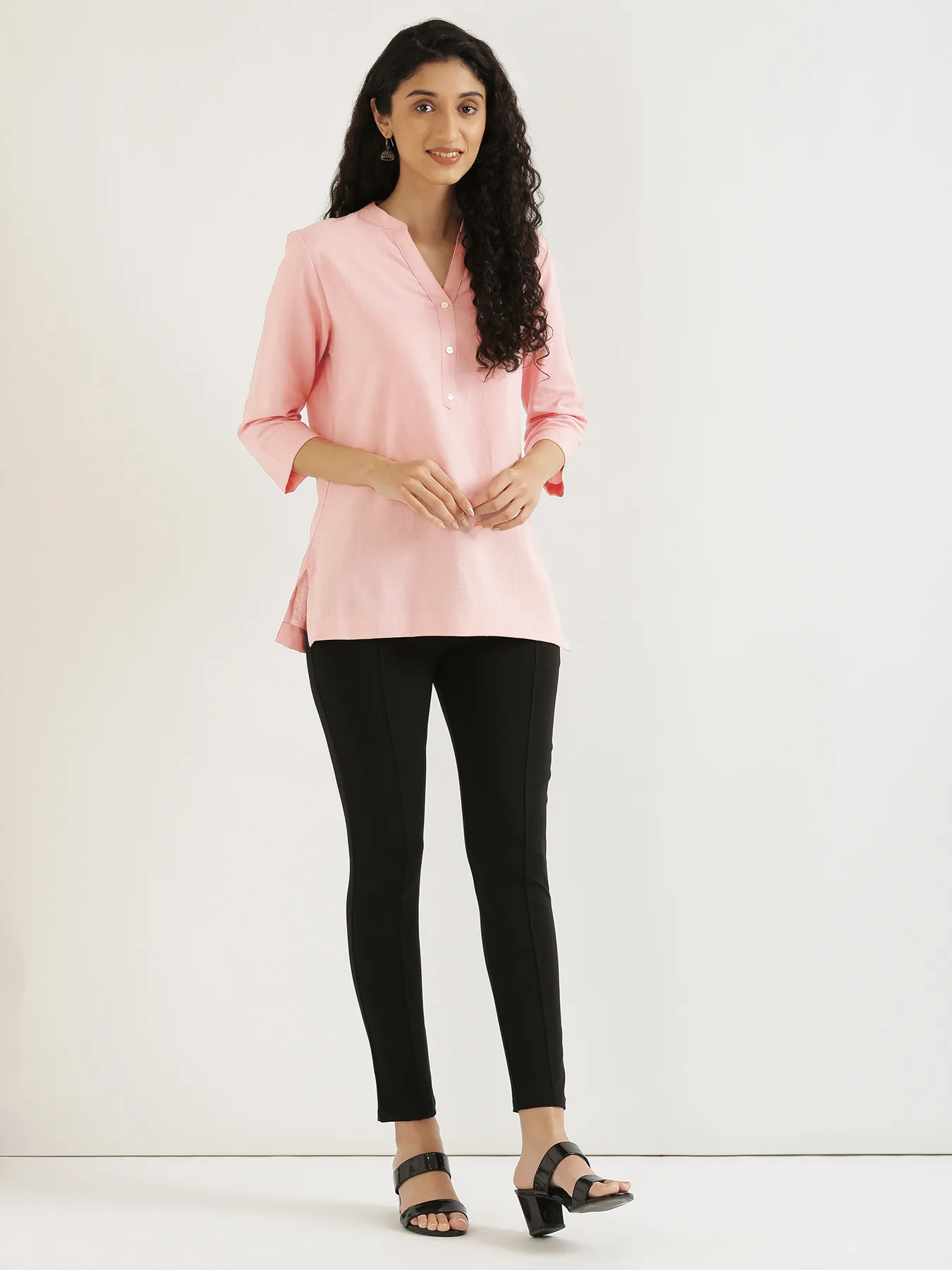 Women Salmon Pink Airy Linen Short Kurta - Image 3