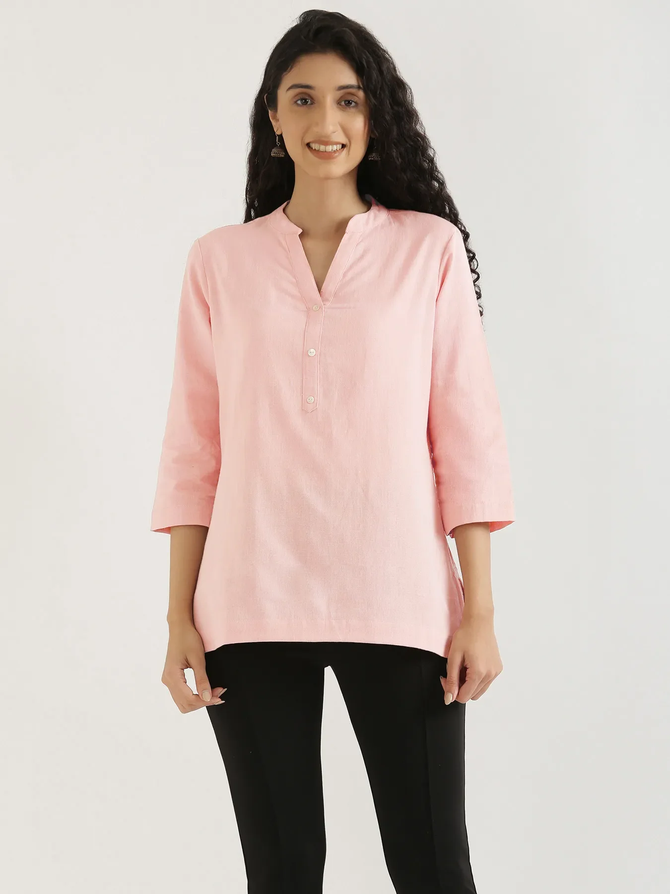 Women Salmon Pink Airy Linen Short Kurta - Image 4