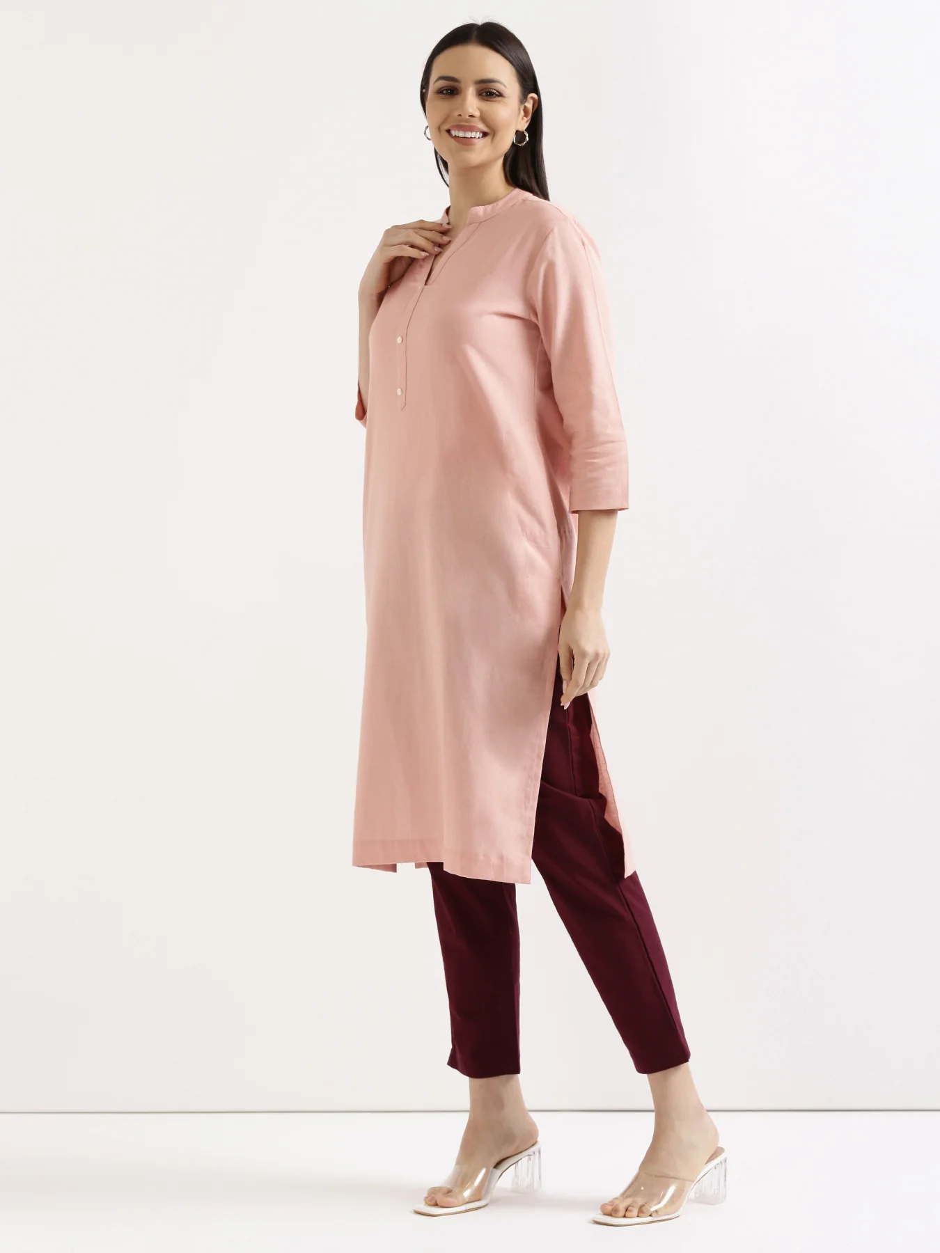 Women Salmon Pink Airy Linen Long Kurta & Wine Cotton Pant Set - Image 3