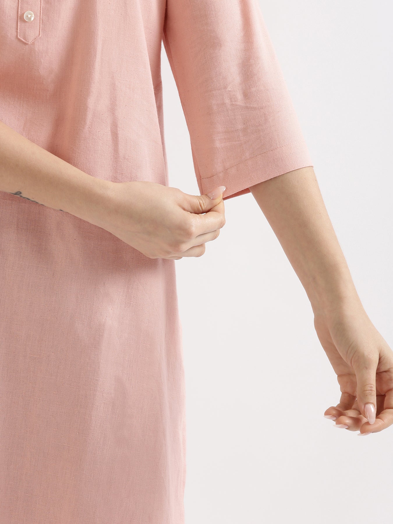 Women Salmon Pink Airy Linen Long Kurta & Wine Cotton Pant Set - Image 9