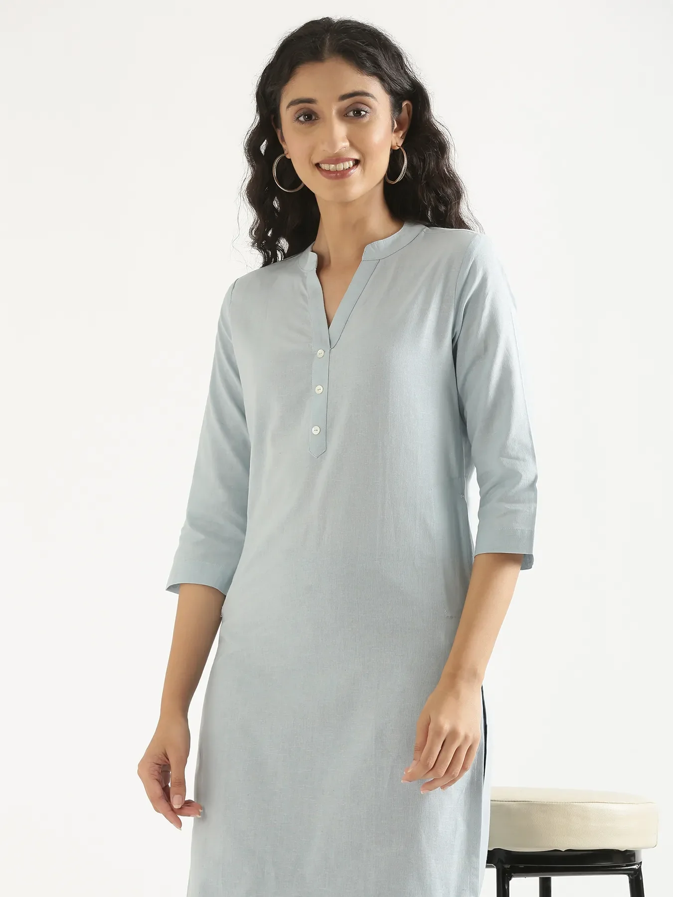Women Sky Blue Airy Linen Long Kurta - Image 3