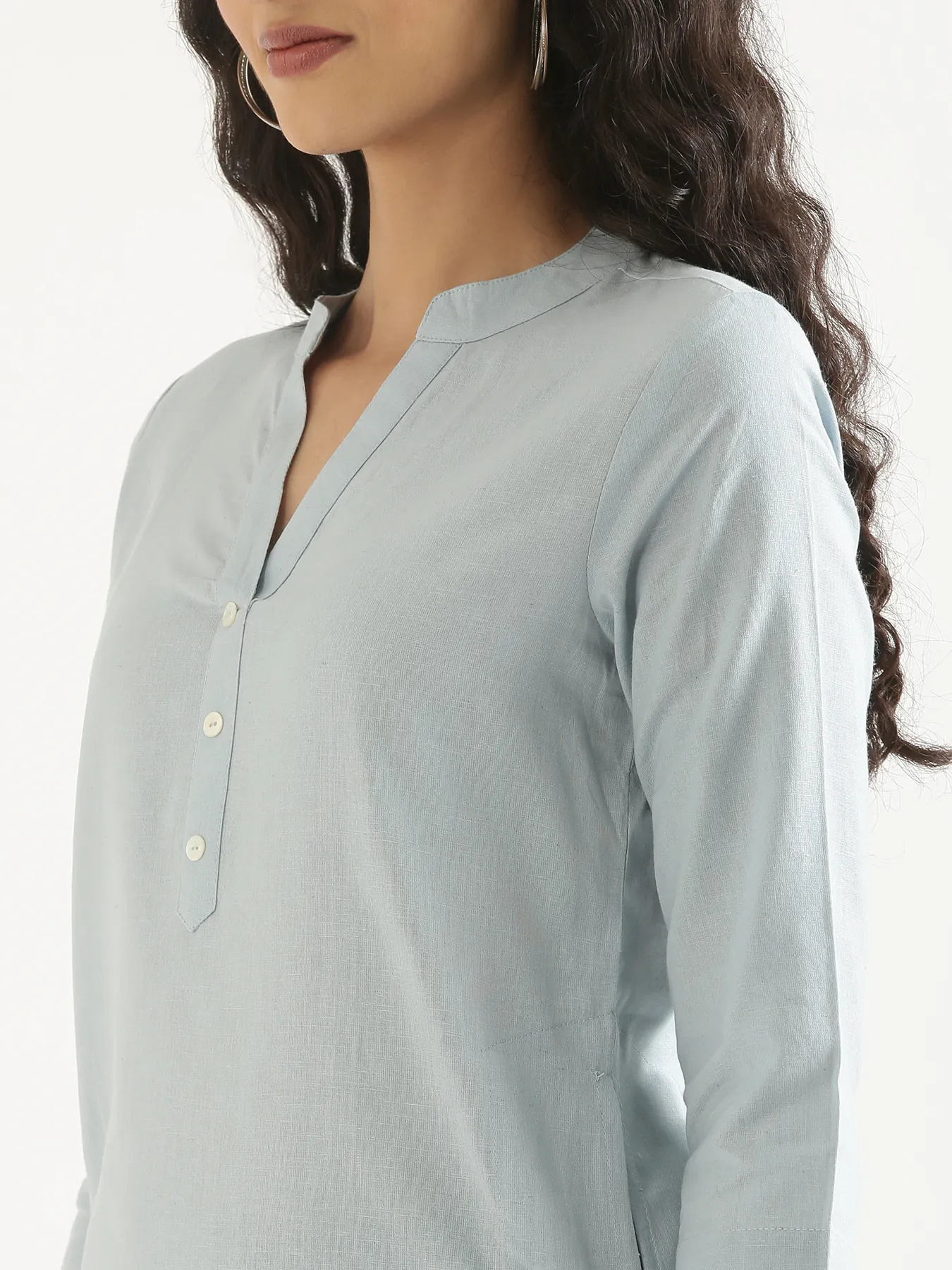 Women Sky Blue Airy Linen Long Kurta - Image 5