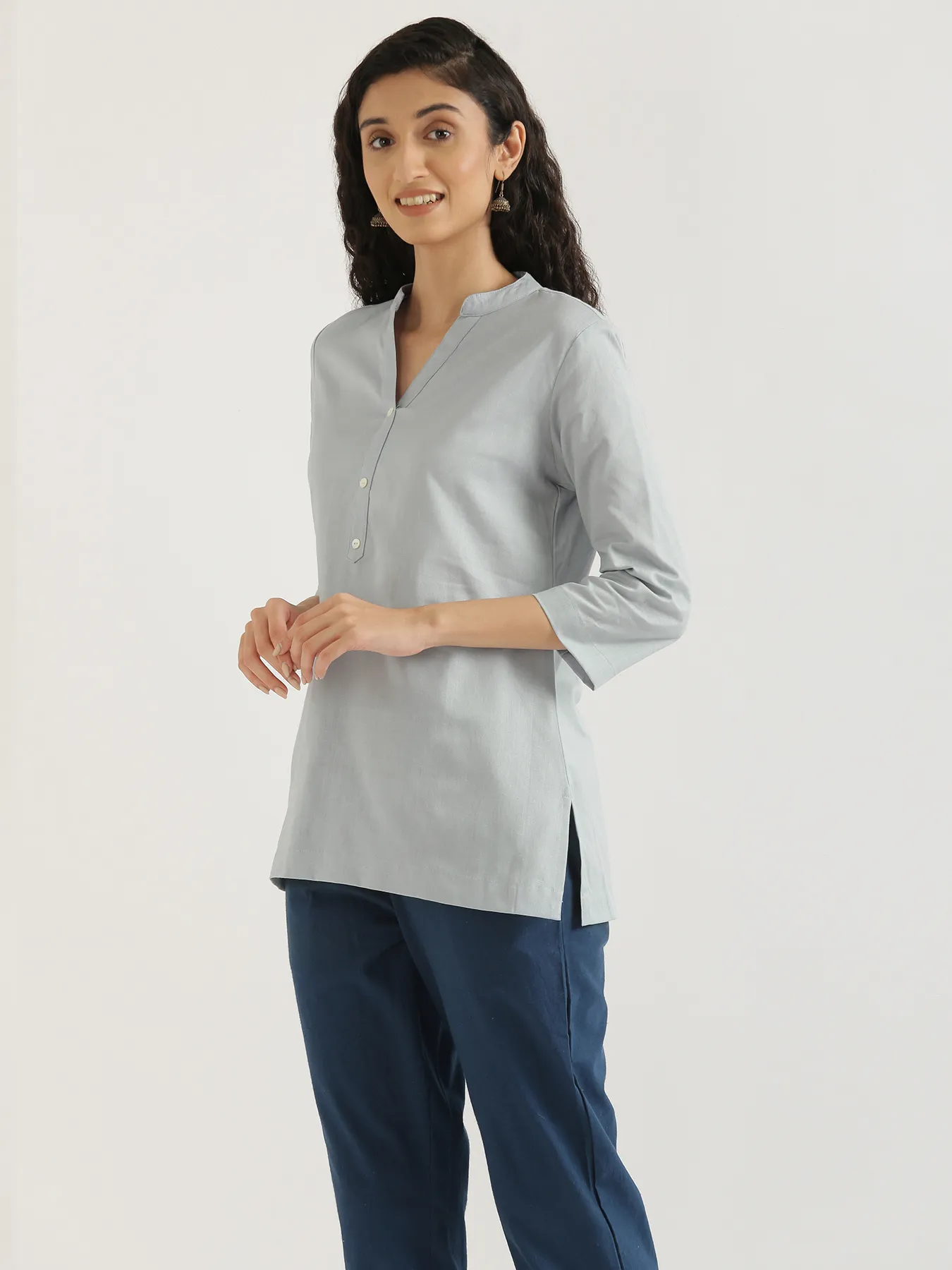 Women Sky Blue Airy Linen Short Kurta & Peacock Blue Cotton Pant Set - Image 15