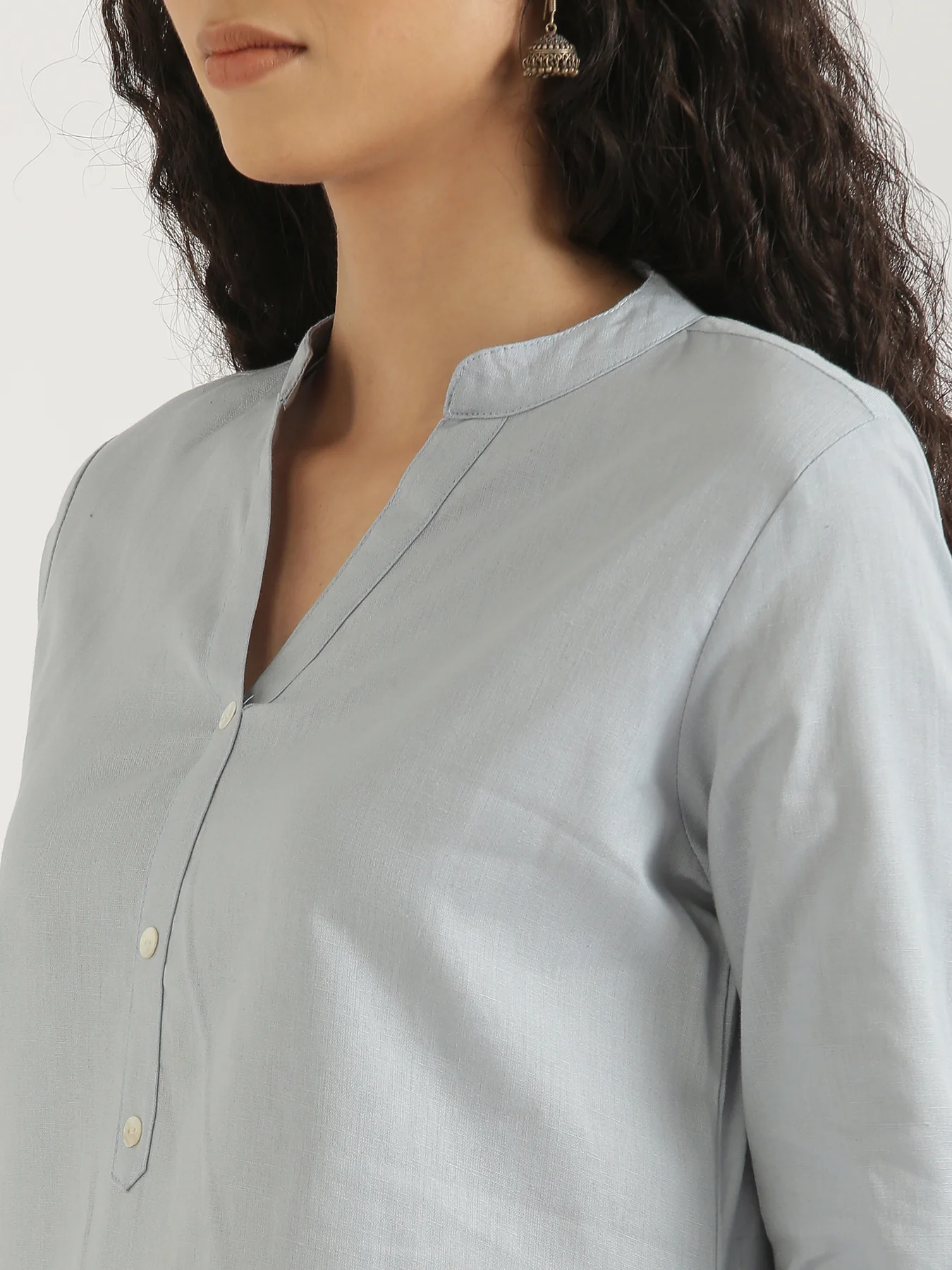Women Sky Blue Airy Linen Short Kurta & Peacock Blue Cotton Pant Set - Image 7