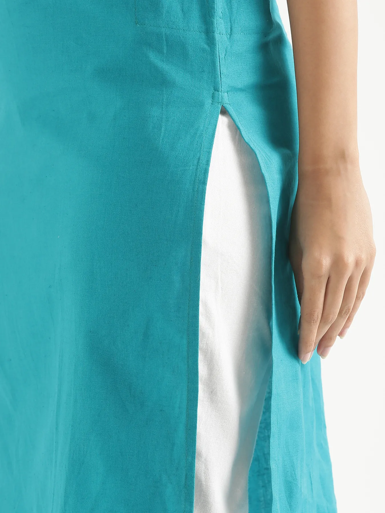 Women Teal Airy Linen Long Kurta & White Cotton Pant Set - Image 10