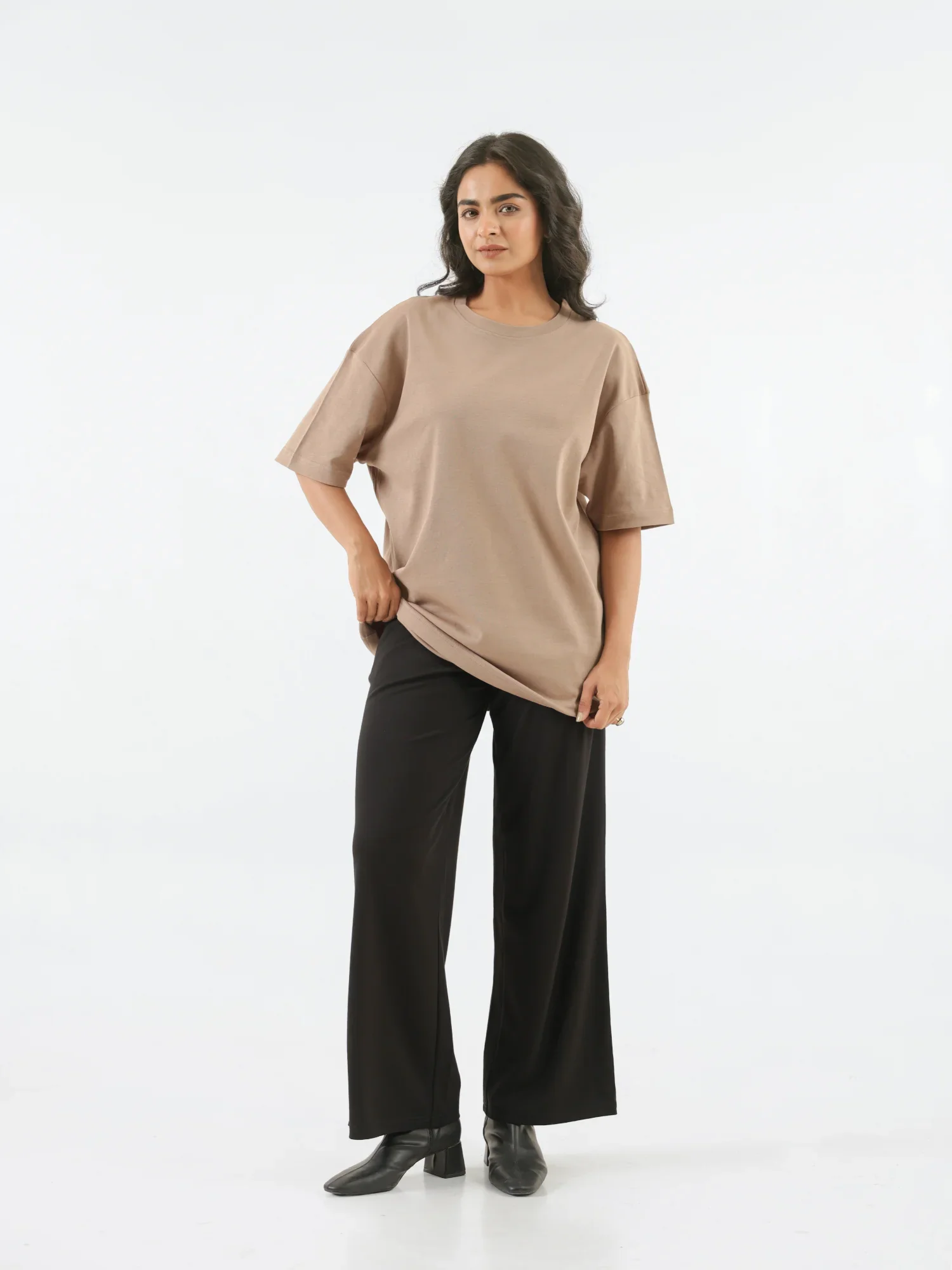 Unisex Mesa Taupe Oversized T-shirt - Image 3