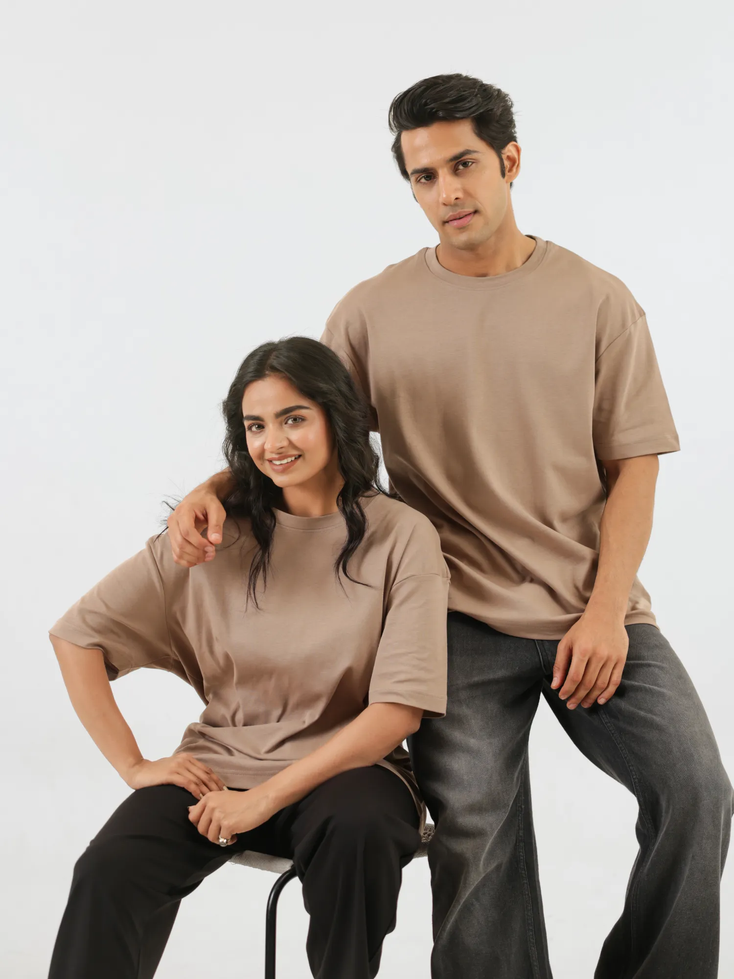 Unisex Mesa Taupe Oversized T-shirt - Image 9