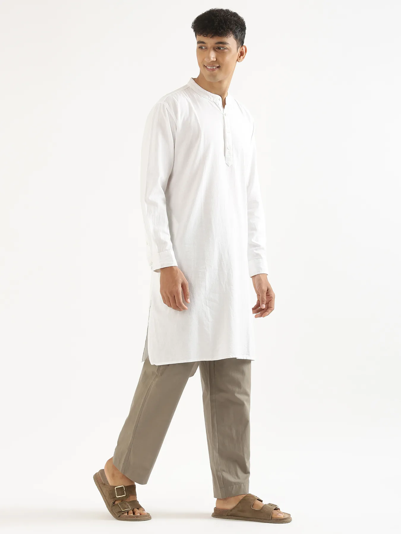 Men White Airy Linen Long Kurta - Image 3