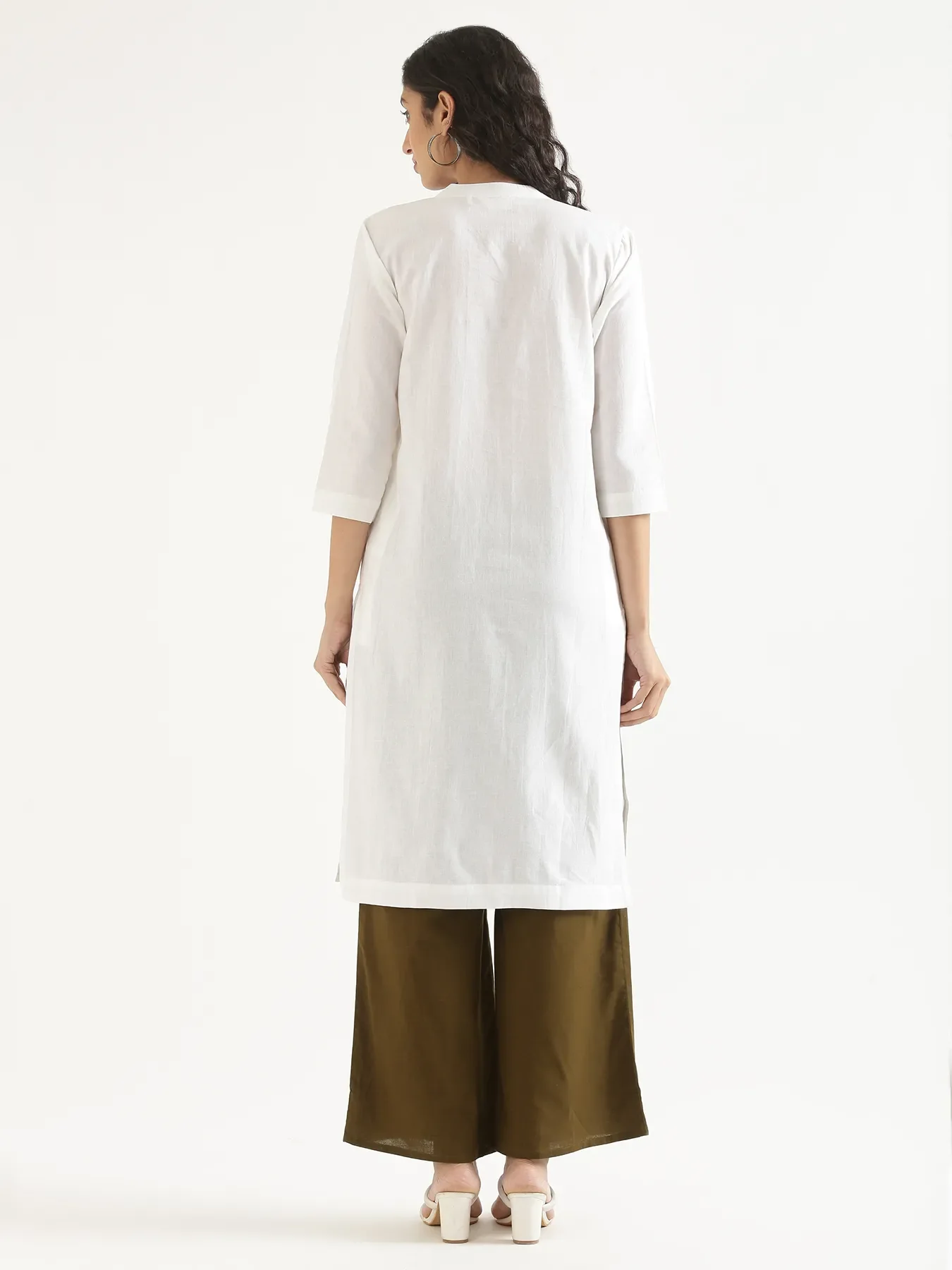 Women White Airy Linen Long Kurta - Image 10