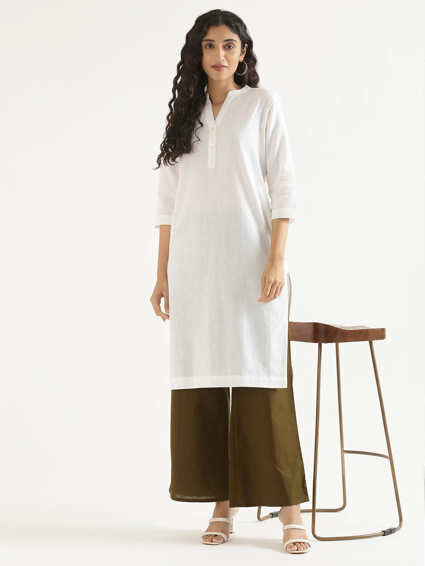 Women White Airy Linen Long Kurta - Image 12