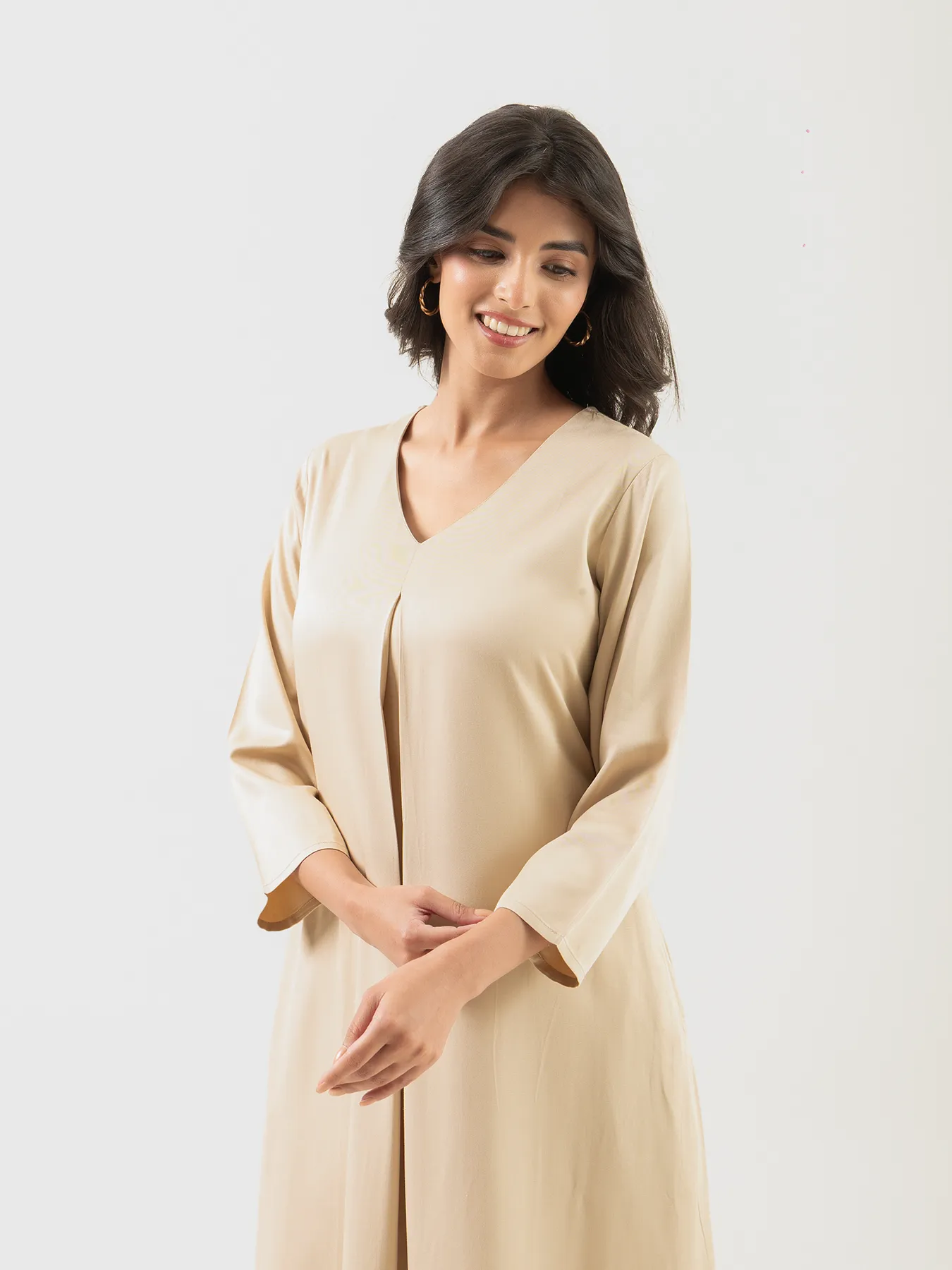 Women Beige Flowy Pleated Kurta - Image 2