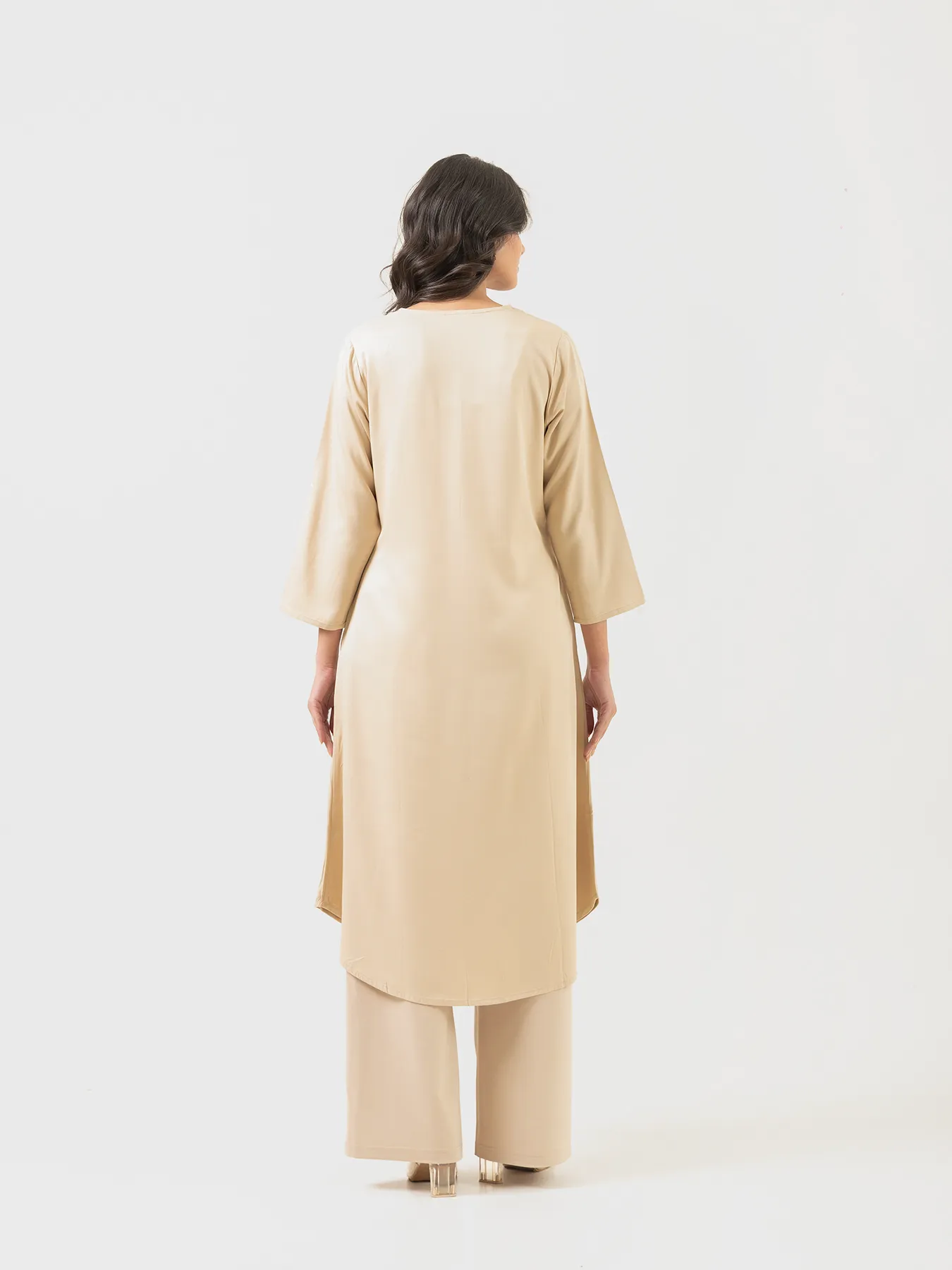 Women Beige Flowy Pleated Kurta - Image 6