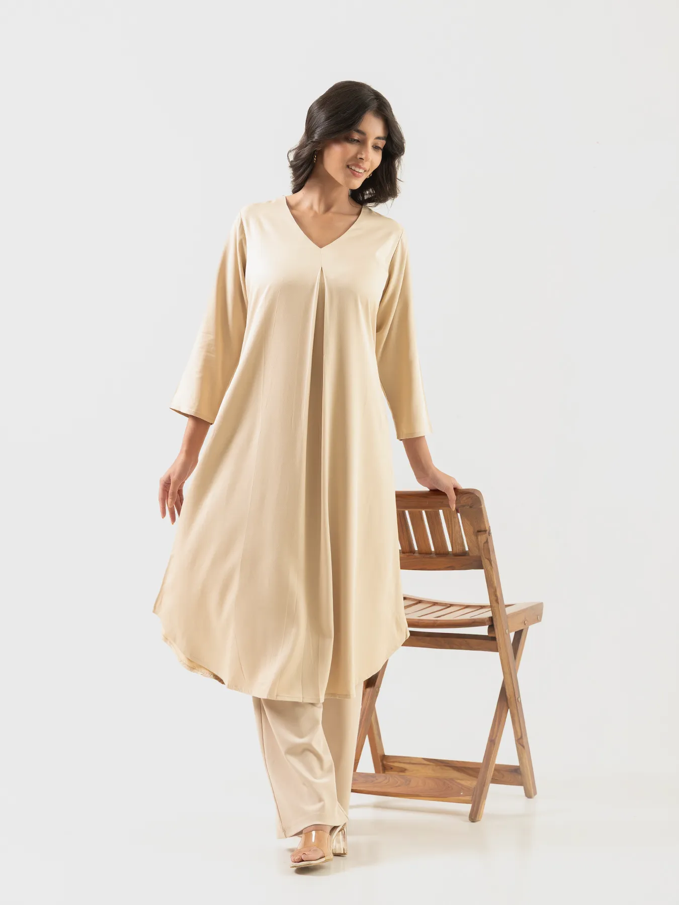Women Beige Flowy Pleated Kurta - Image 8