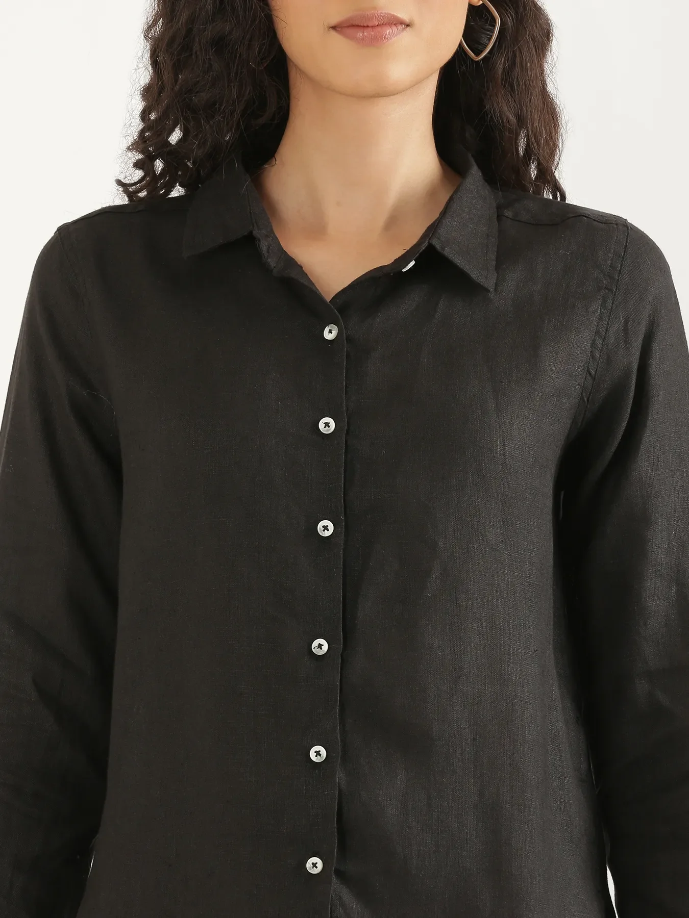 Women Black Pure Linen Shirt - Image 4