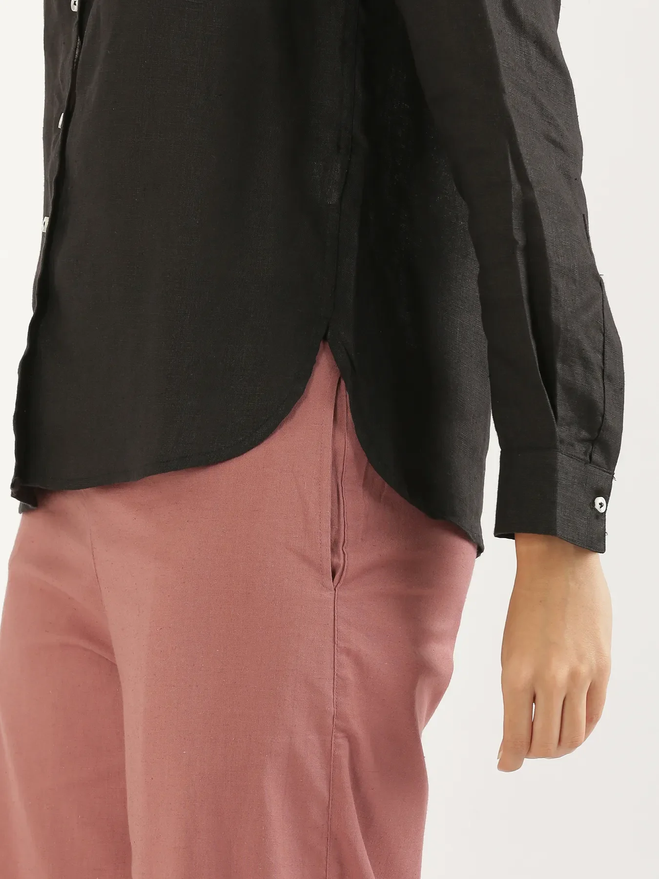 Women Black Pure Linen Shirt - Image 7