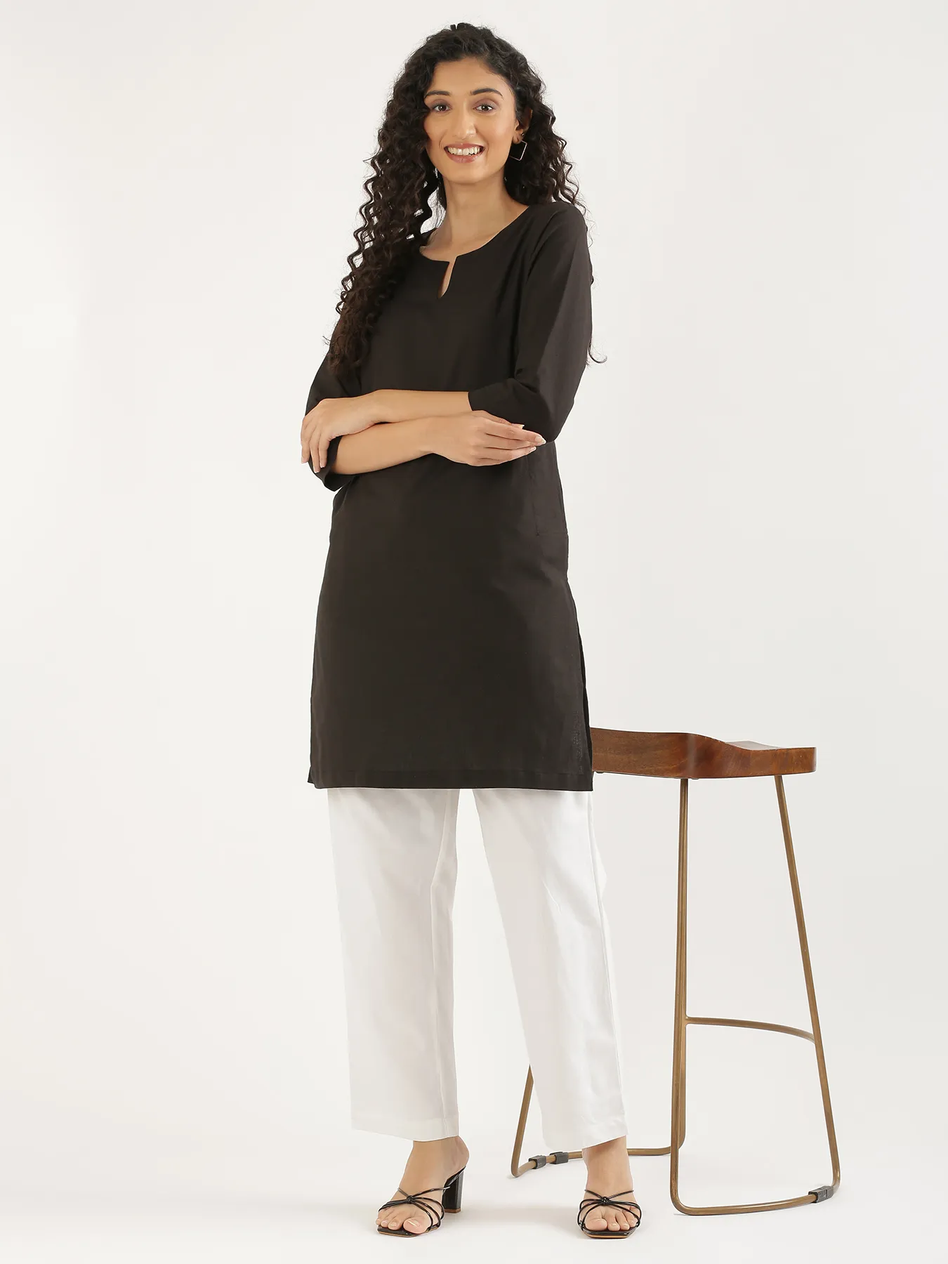 Women Black Airy Linen Mid Thigh Length Kurta - Image 11