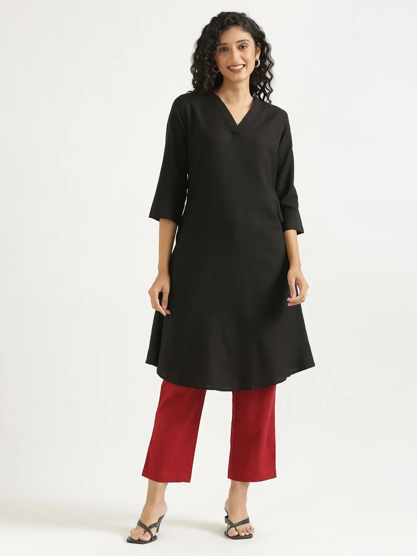 Women Black Flowy Linen A-Line Long Kurta - Image 3