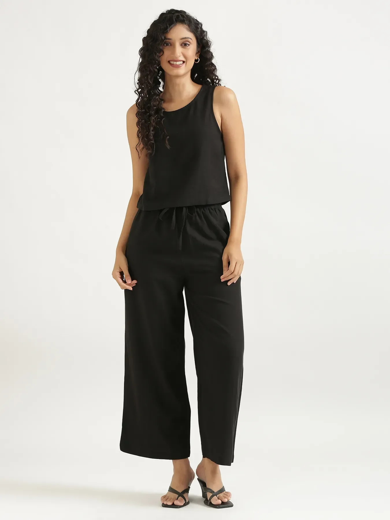 Women Black Flowy Linen Crop Top - Image 3