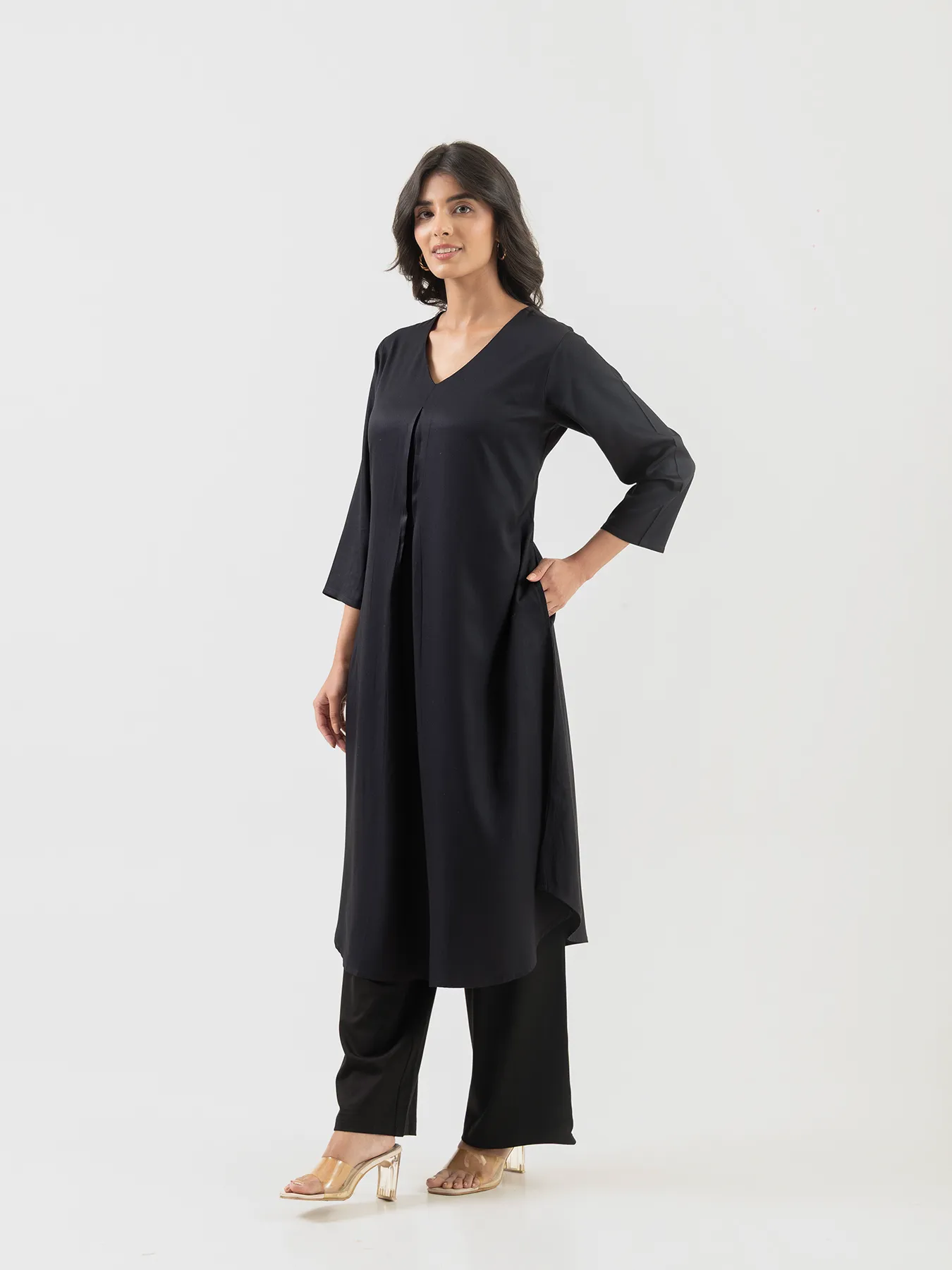Women Black Flowy Pleated Kurta - Image 3