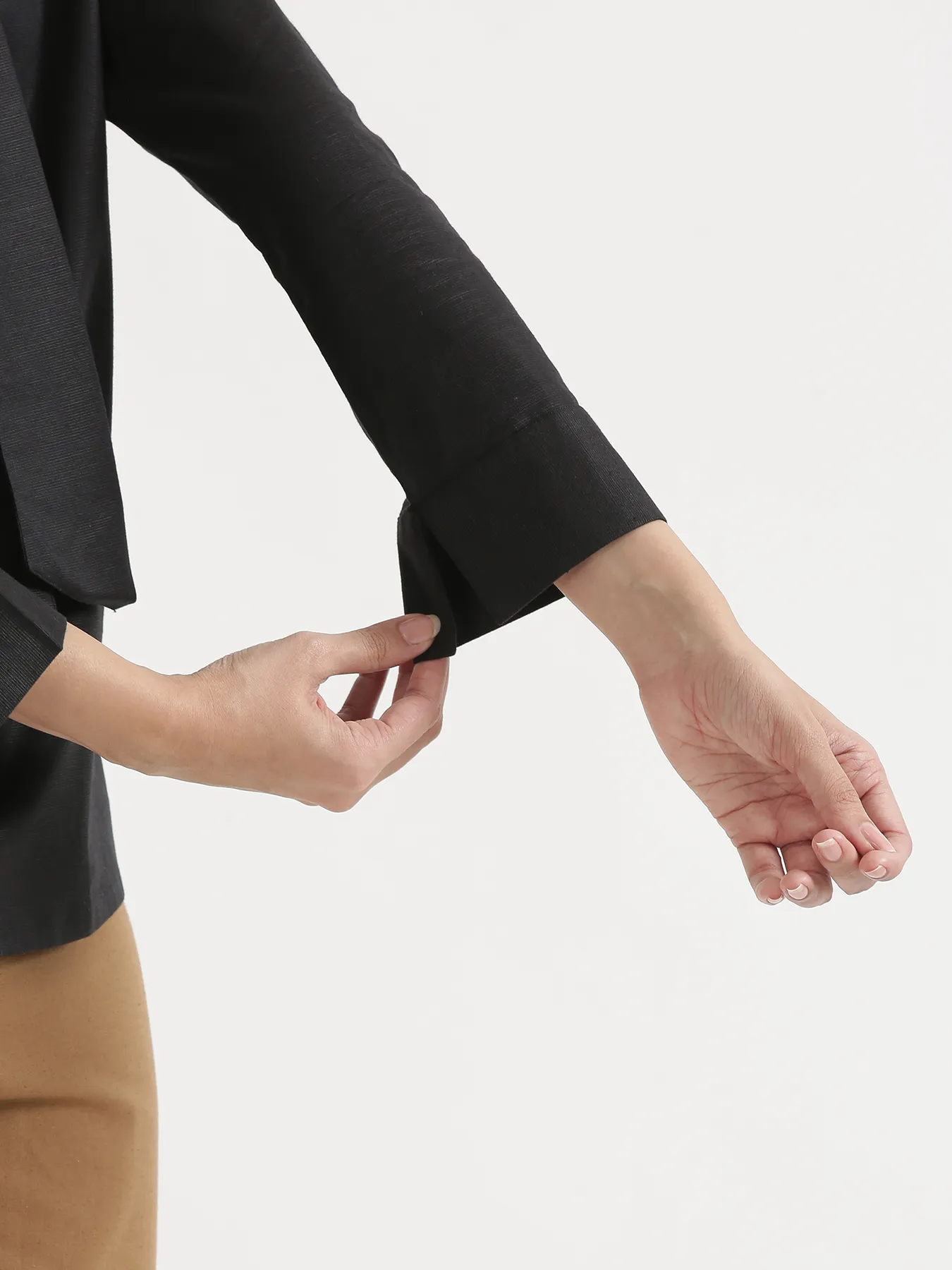 Women Black Linen Blend Knot Blouse - Image 7