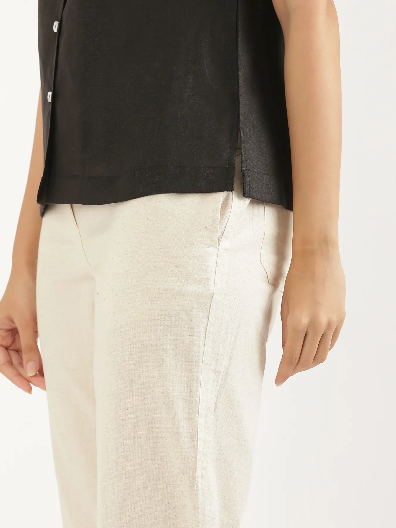 Women Black Pure Linen Notch Collar Shirt - Image 7