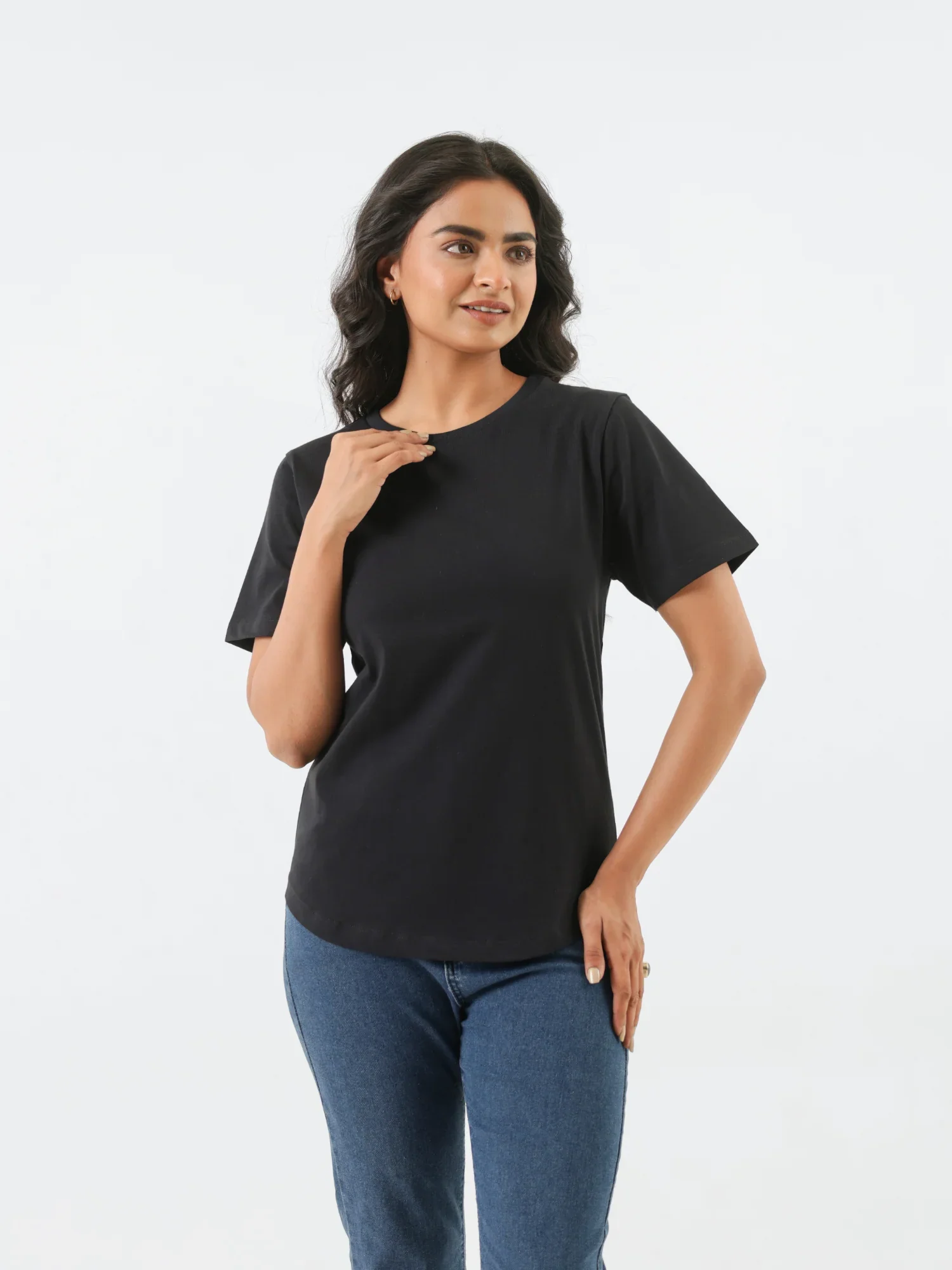 Women Black Round Neck T-shirt - Image 5