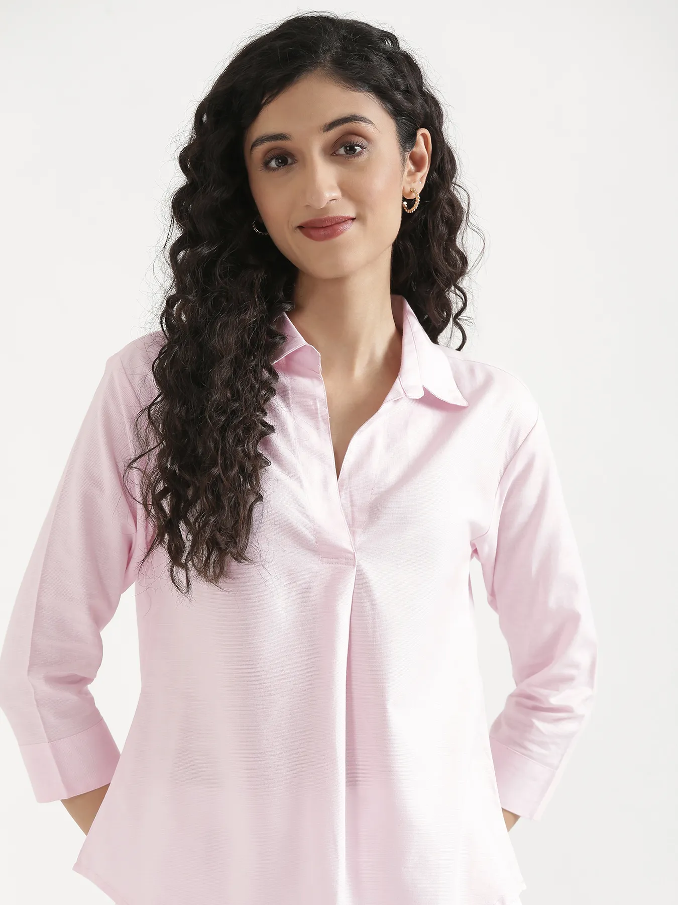 Women Blush Pink Linen Blend Pleated Top & White Airy Linen Wide Leg Pants Pant Set - Image 4
