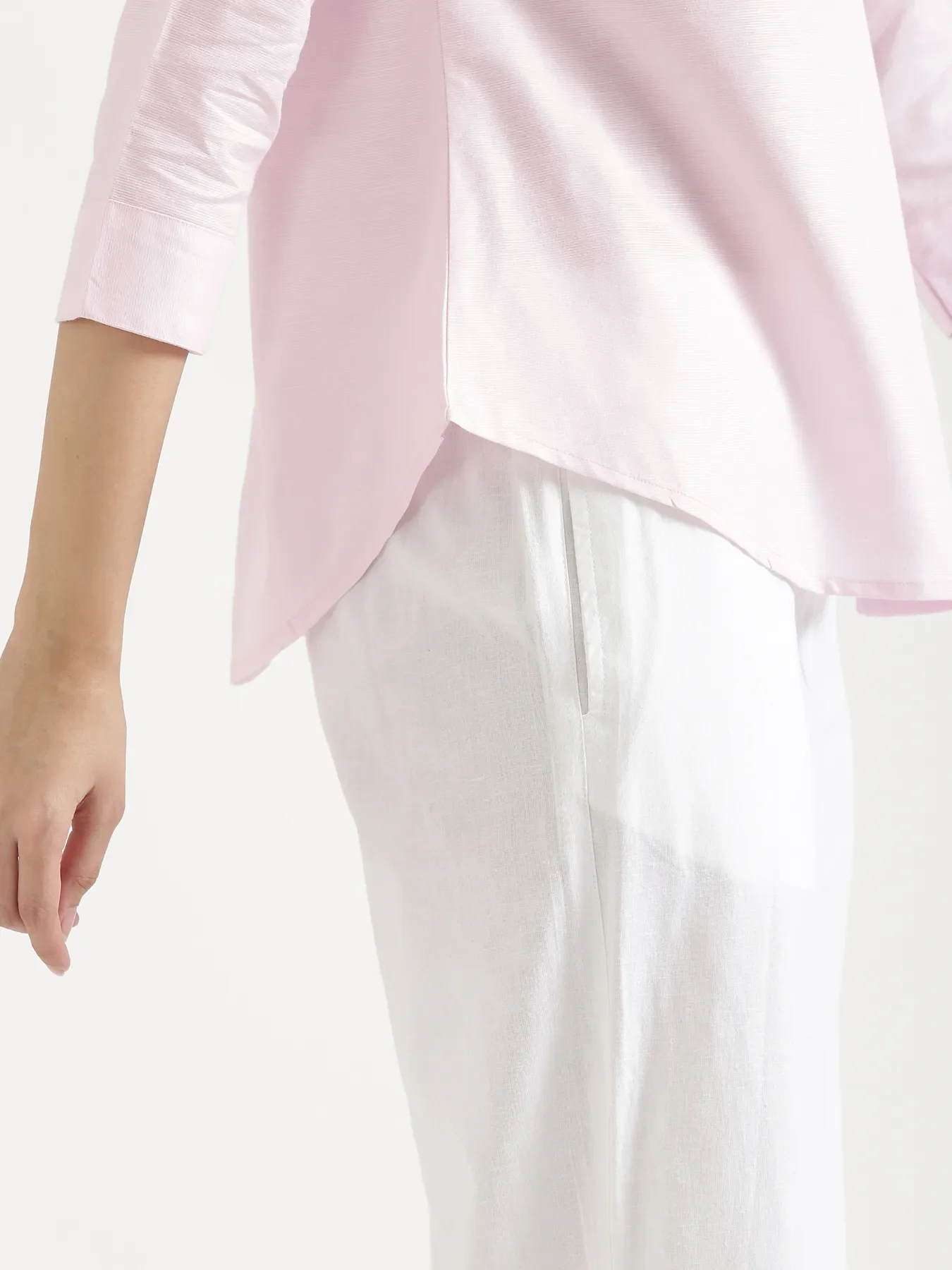 Women Blush Pink Linen Blend Pleated Top & White Airy Linen Wide Leg Pants Pant Set - Image 8