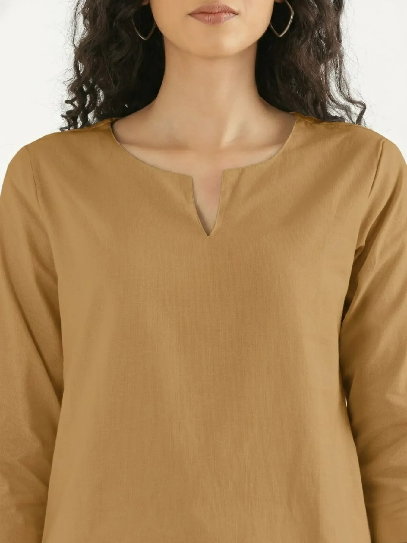Women Coffee Brown Airy Linen Split Neck Short Kurta - Image 5