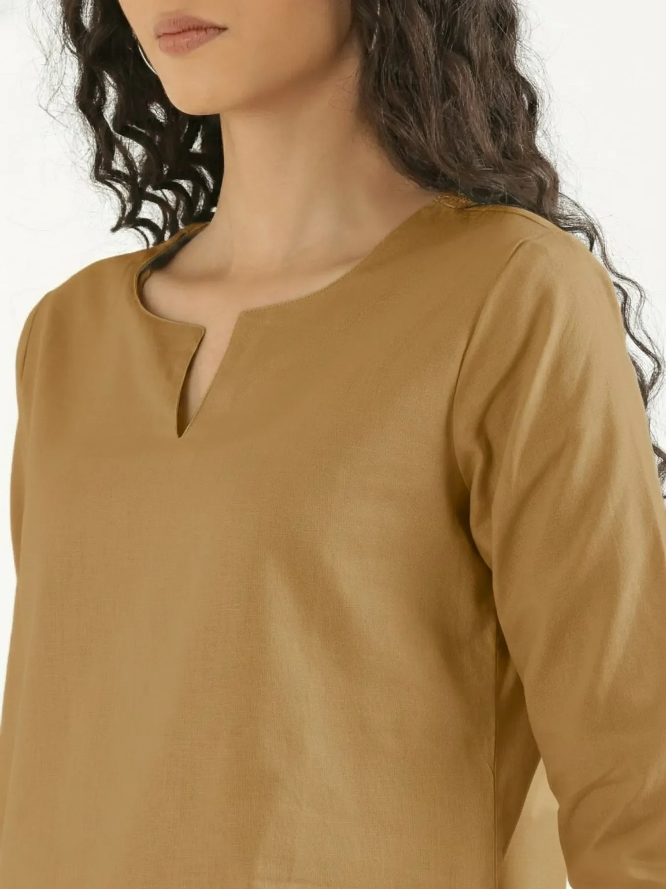 Women Coffee Brown Airy Linen Split Neck Short Kurta - Image 6
