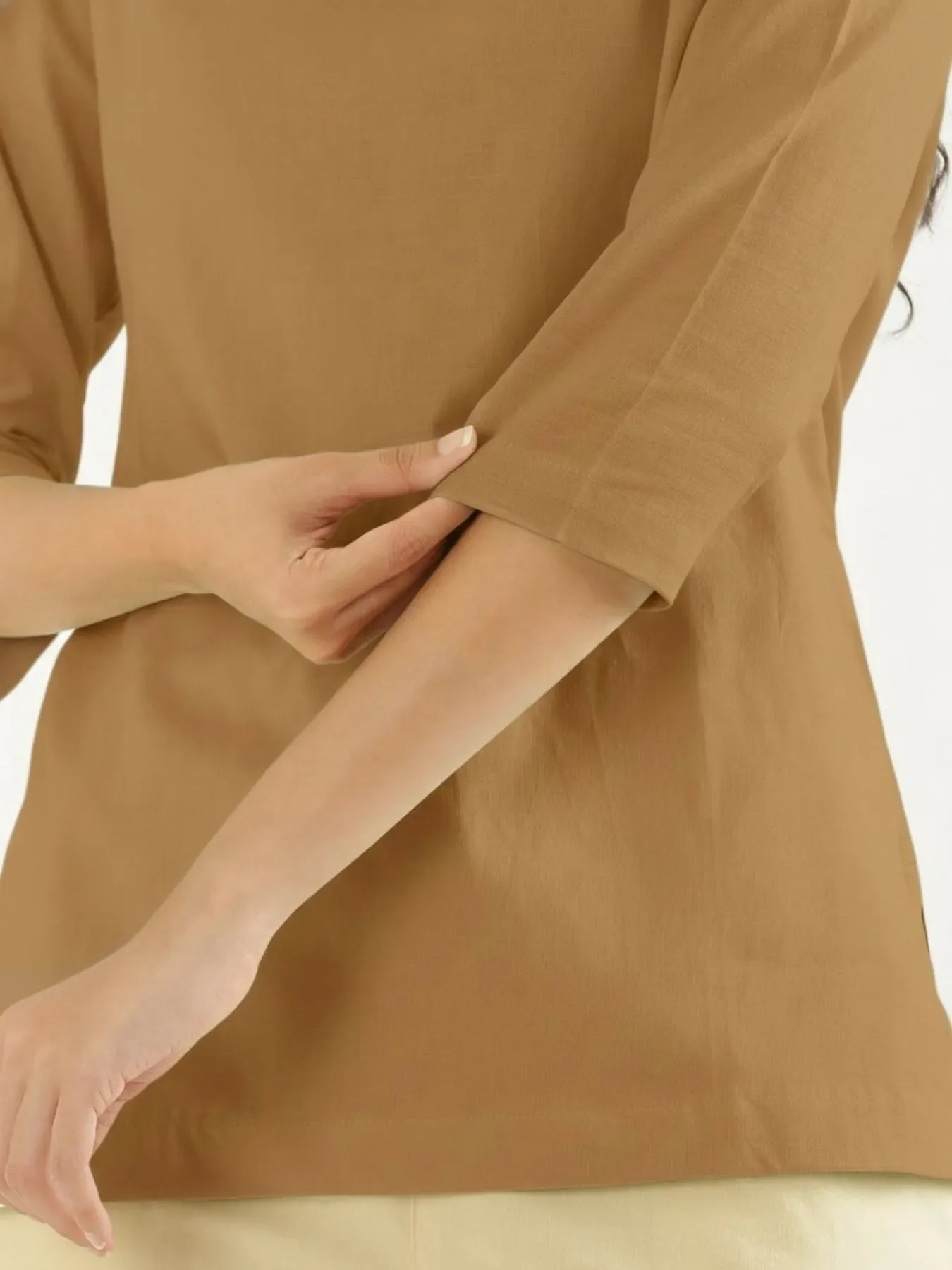 Women Coffee Brown Airy Linen Split Neck Short Kurta - Image 8