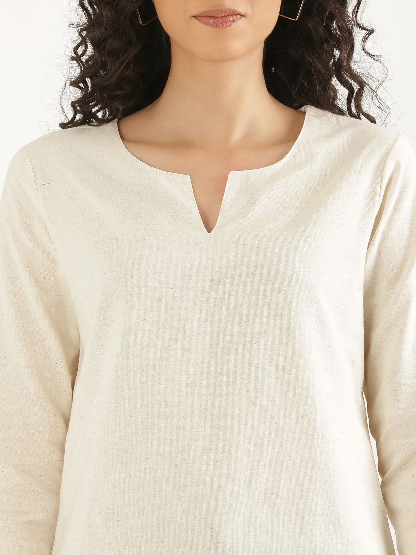 Women Ecru Airy Linen Split Neck Short Kurta - Image 5