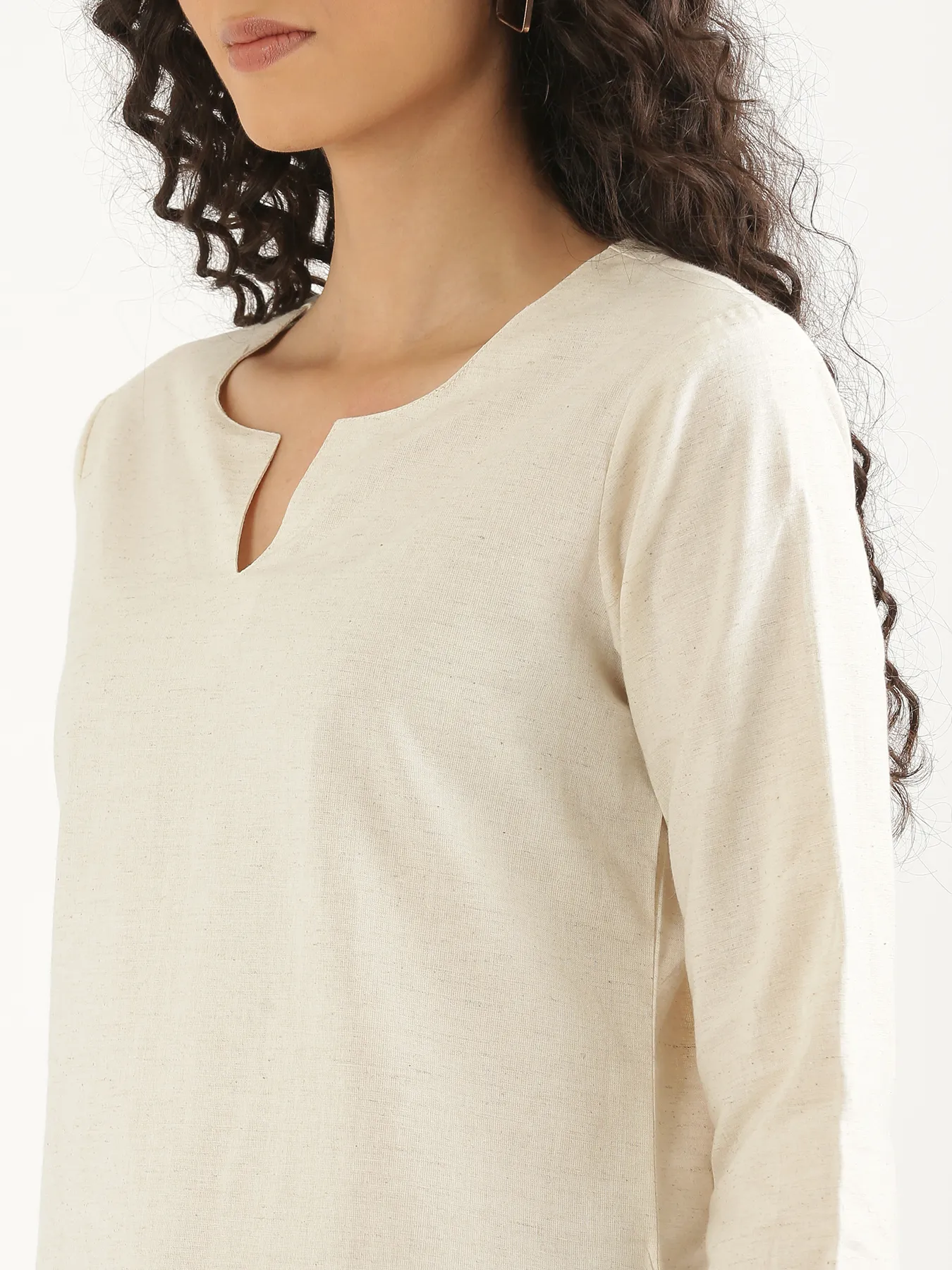 Women Ecru Airy Linen Split Neck Short Kurta - Image 6