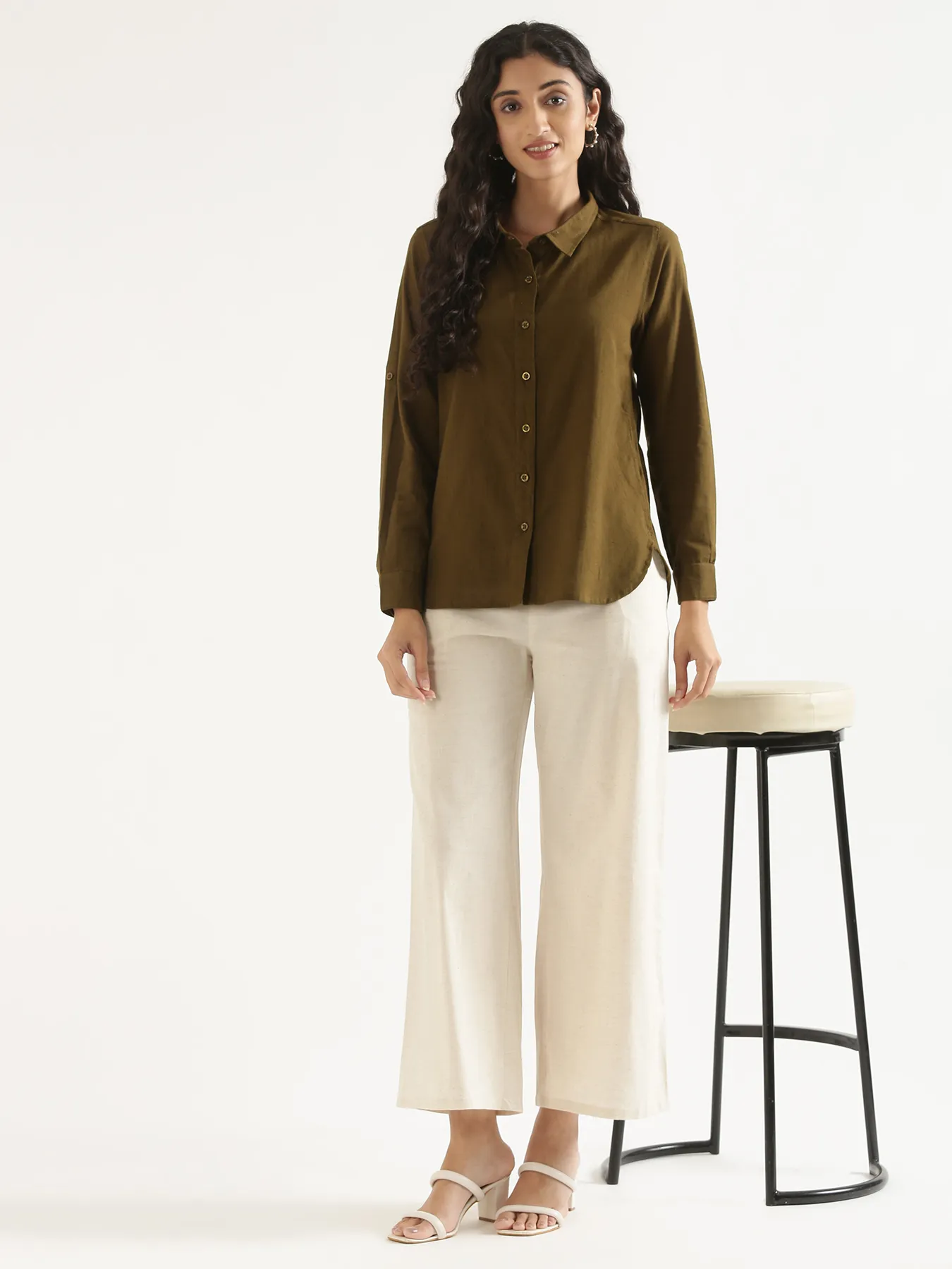 Women Ecru Airy Linen Wide Leg Pant - Image 8