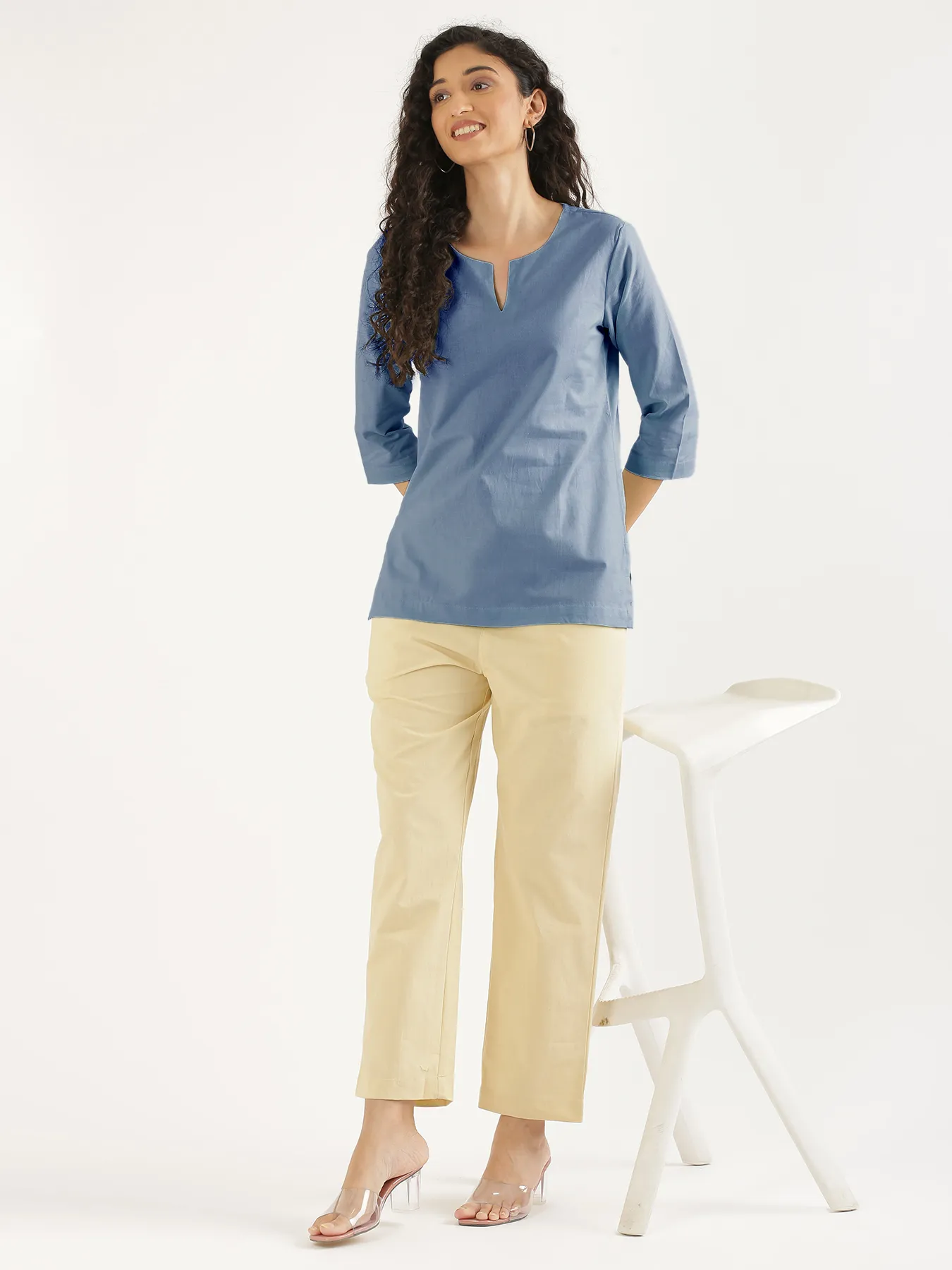 Women English Blue Airy Linen Split Neck Short Kurta - Image 11