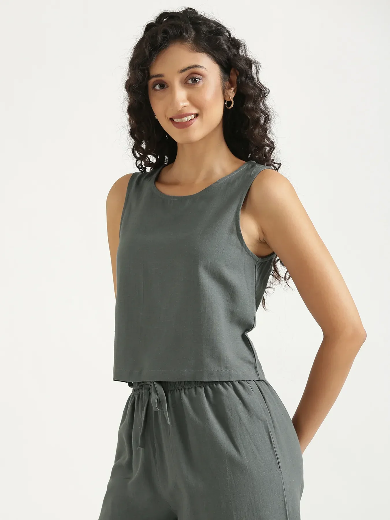 Women German Grey Flowy Linen Pant Set - Image 6