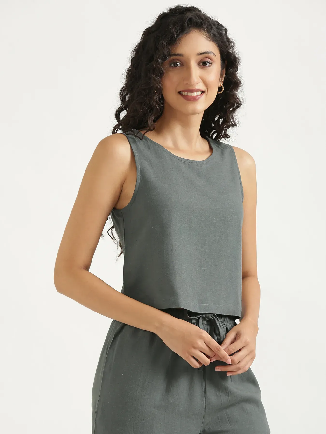 Women German Grey Flowy Linen Pant Set - Image 8