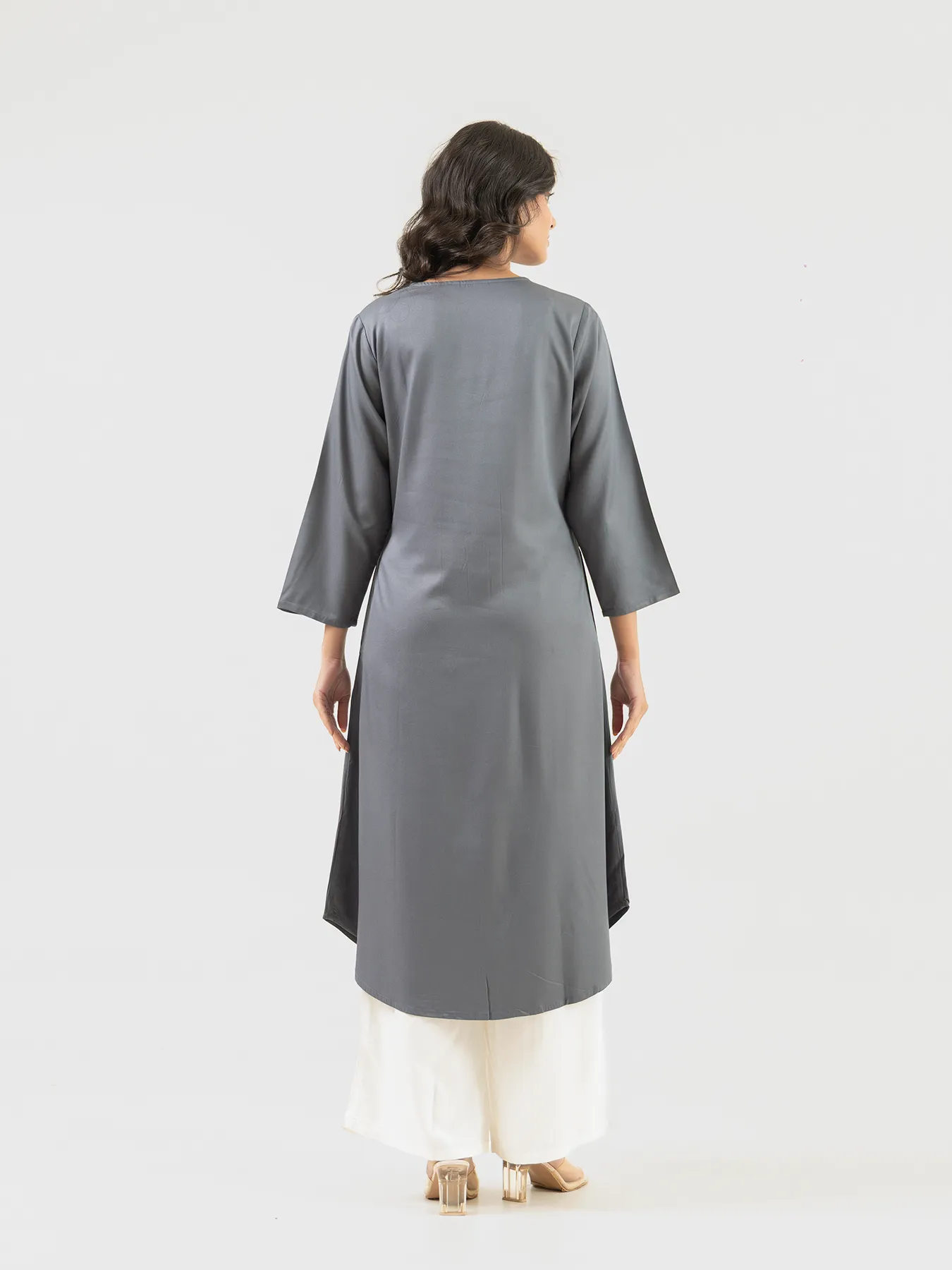 Women Grey Flowy Pleated Kurta - Image 7