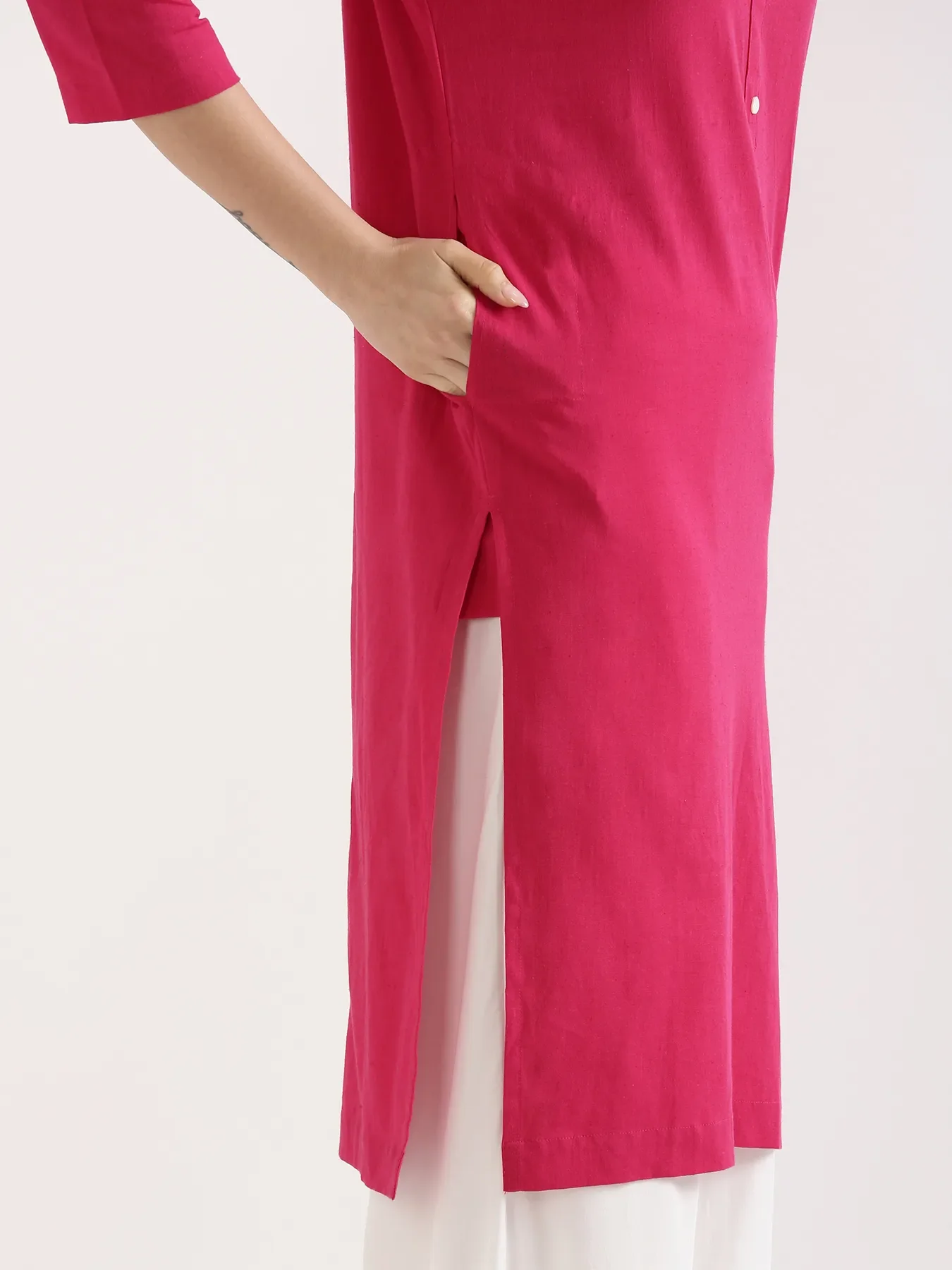 Women Hot Pink Airy Linen Long Kurta & White Viscose Palazzo Pant Set - Image 8