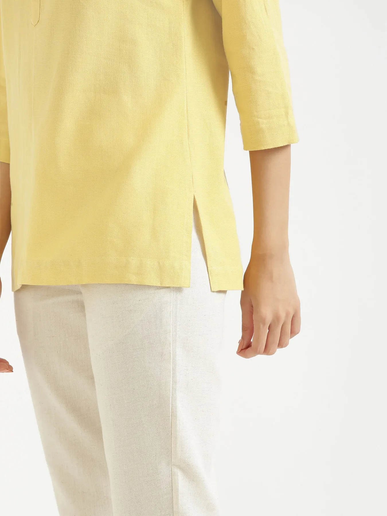 Women Lemon Yellow Airy Linen Short Kurta - Image 4