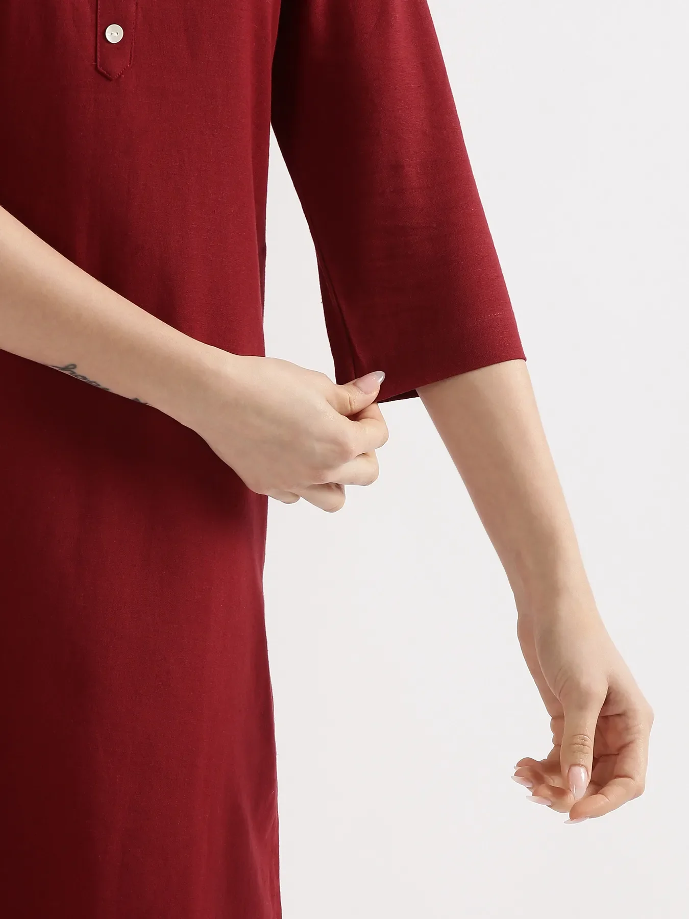 Women Maroon Airy Linen Long Kurta & White Viscose Palazzo Pant Set - Image 7
