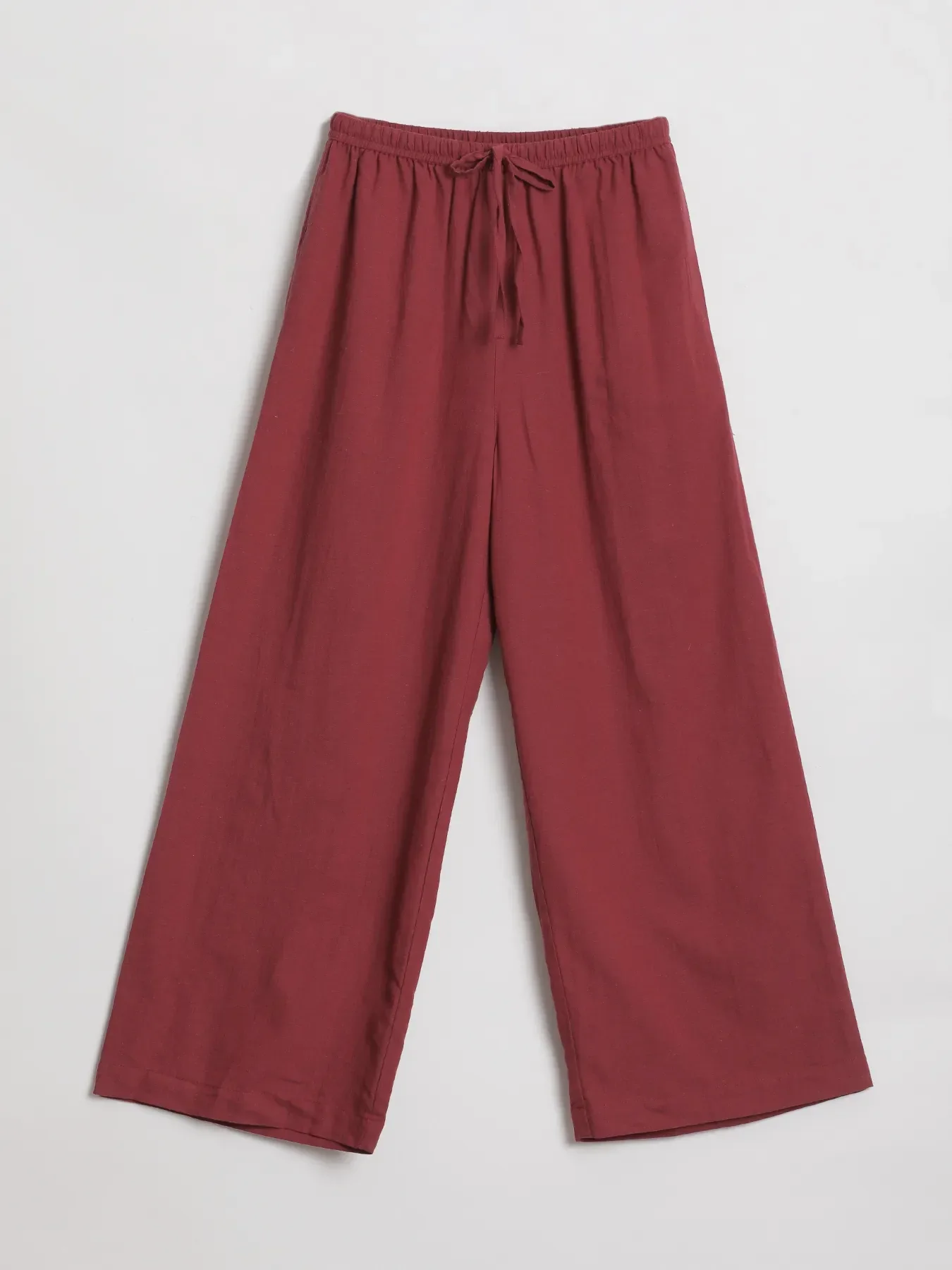 Women Maroon Flowy Linen Pant Set - Image 8